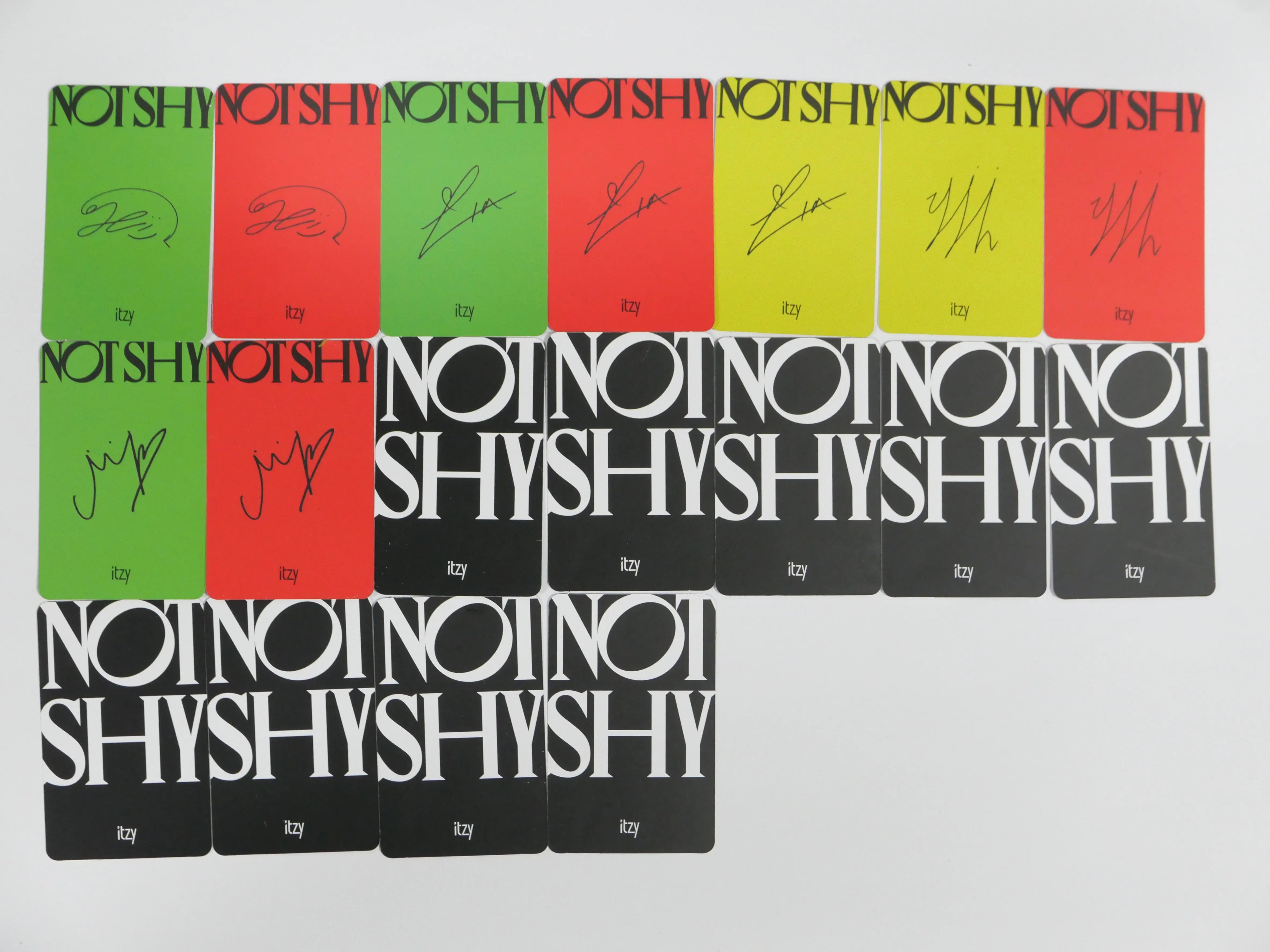 ITZY NOT SHY - OFFICIAL PHOTOCARD - HALLYUSUPERSTORE