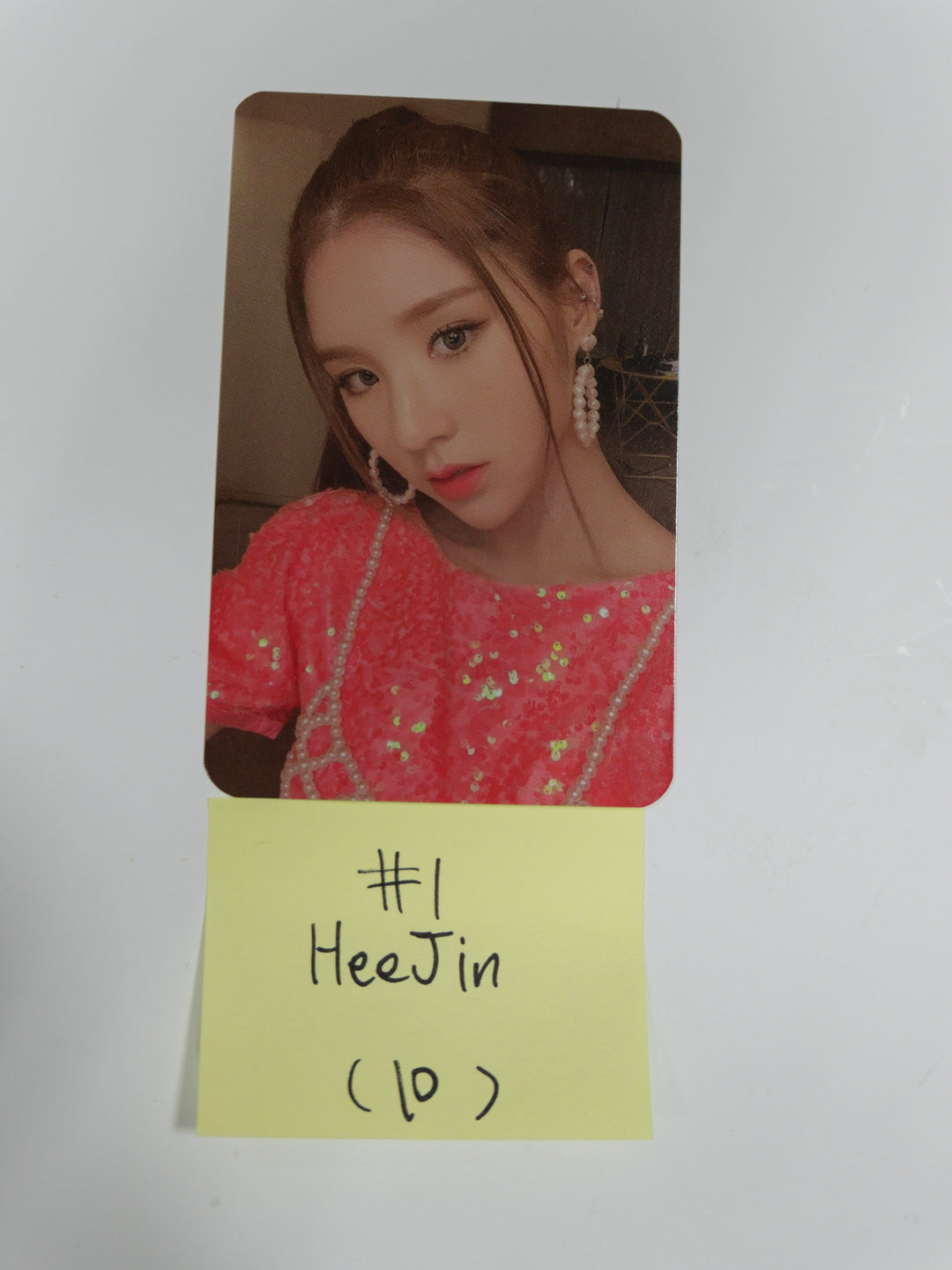 Loona 12:00 - Official Photocard - Heejin