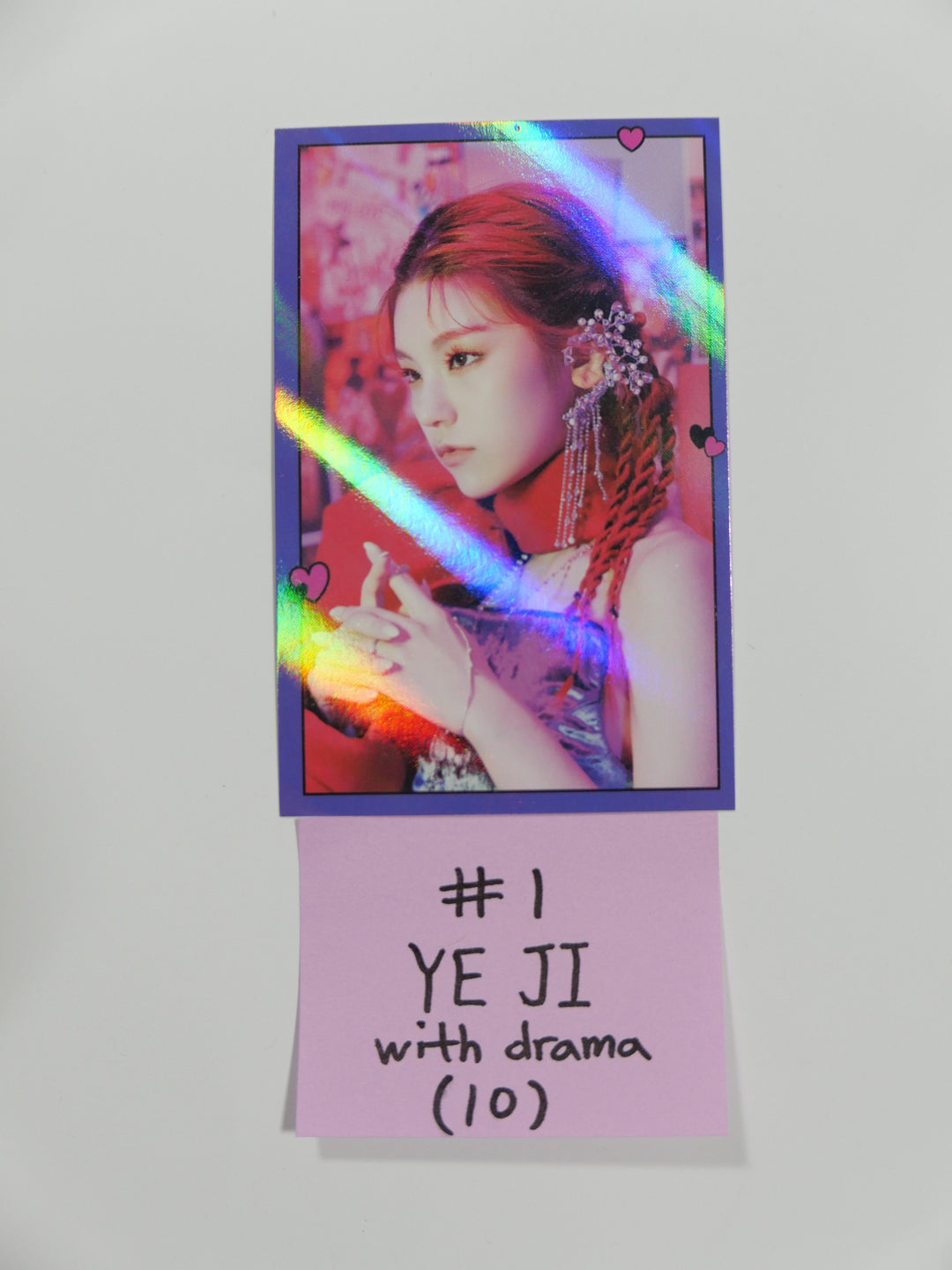 Itzy 'Guess Who' - Withdrama Pre-Order Benefit Hologram Photo Card