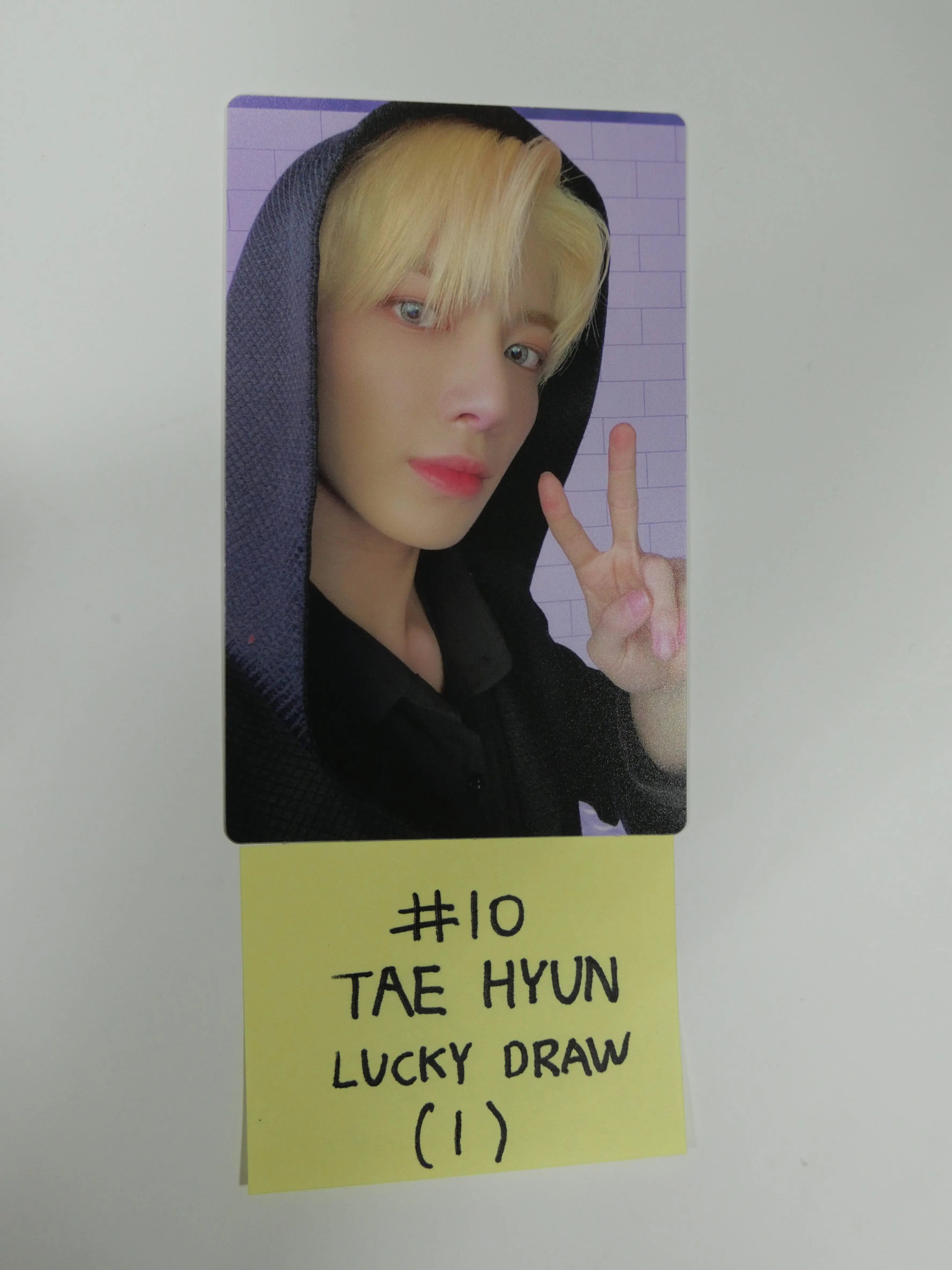 Top Txt taehyun blue hour lucky draw Photocard