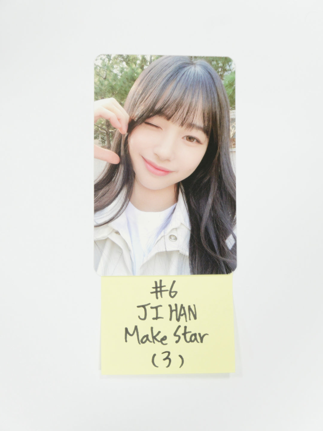 Weeekly "We Play" 3rd mini - Makestar Pre-Order Benefit Photocard Ver.3