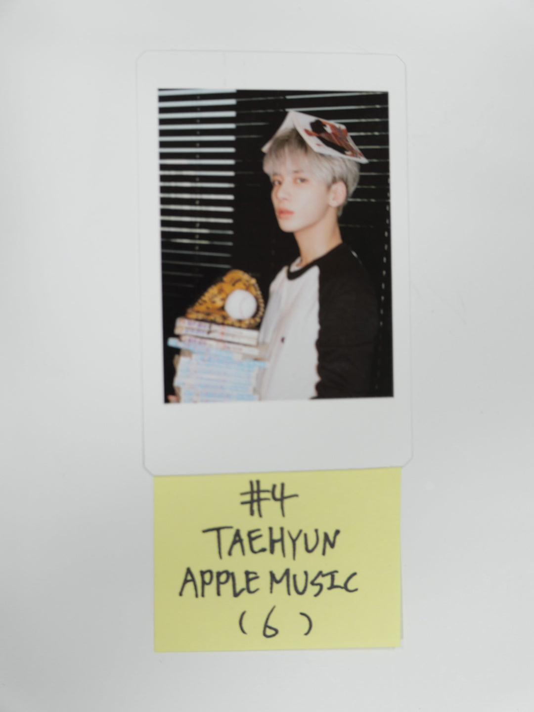 TXT 'Chaos Chapter: Freeze' - Applemusic Pre-order Benefit Polaroid Photocard