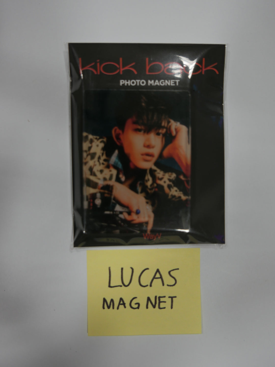 WayV 假日- KICK BACK Photo Magnet + Photo Holder & Key Ring