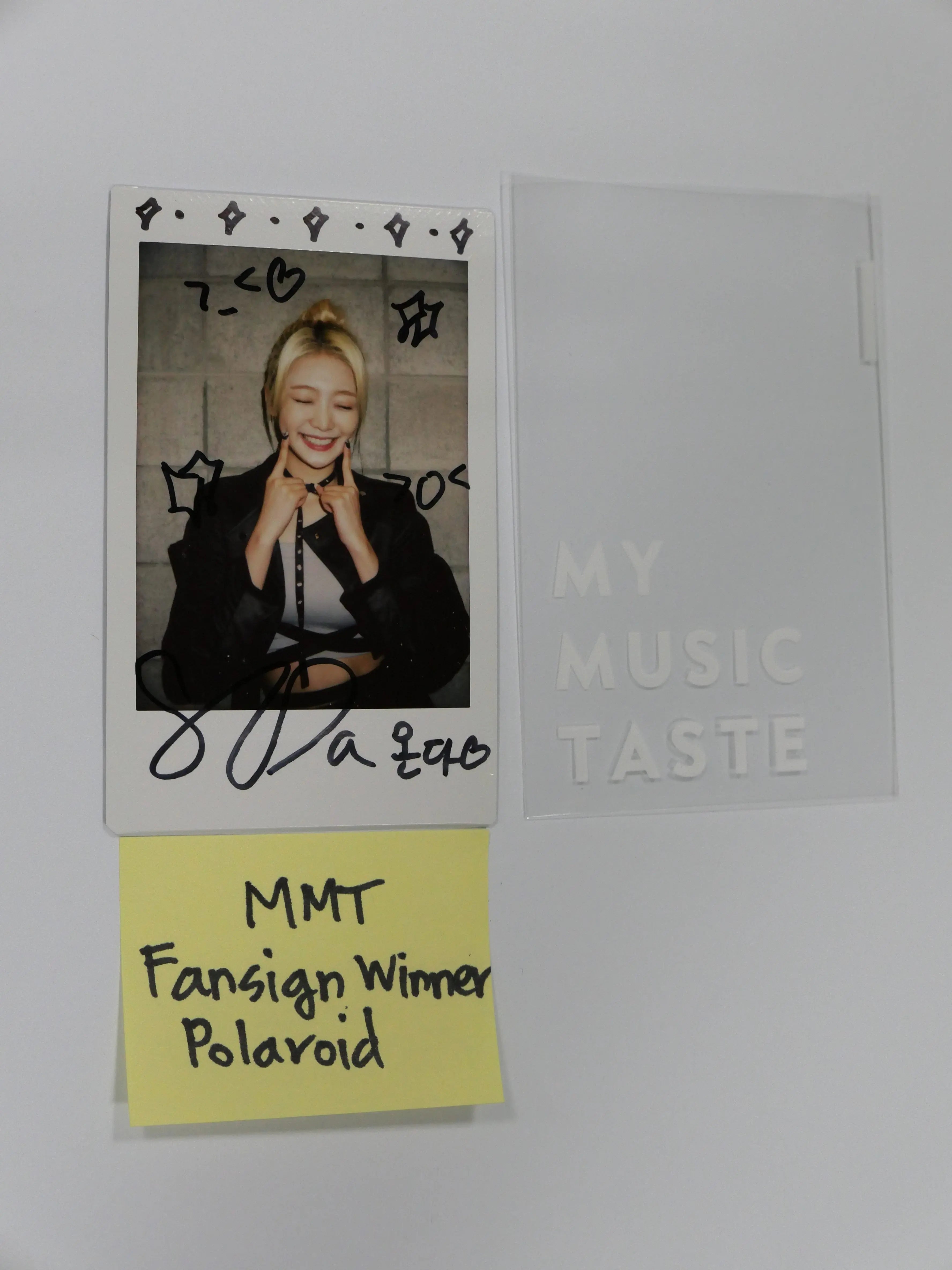 Everglow 'Last Melody' - Onda Hand Autographed Polaroid