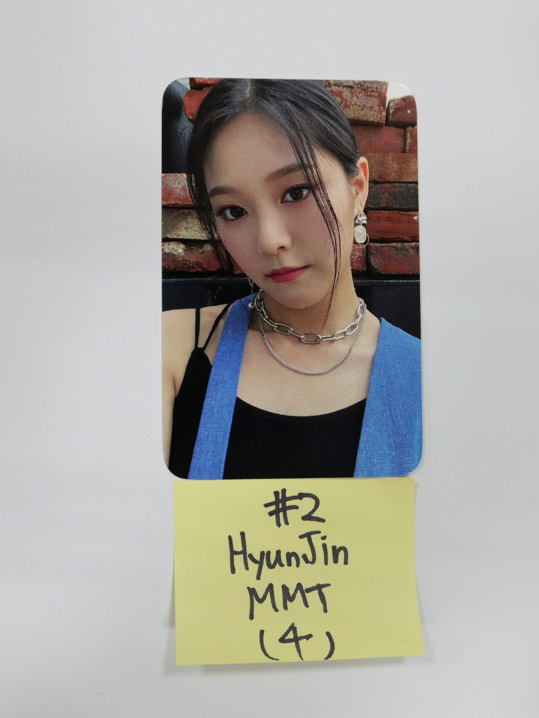 Loona '&' - MMT Fan Sign Event Photocard