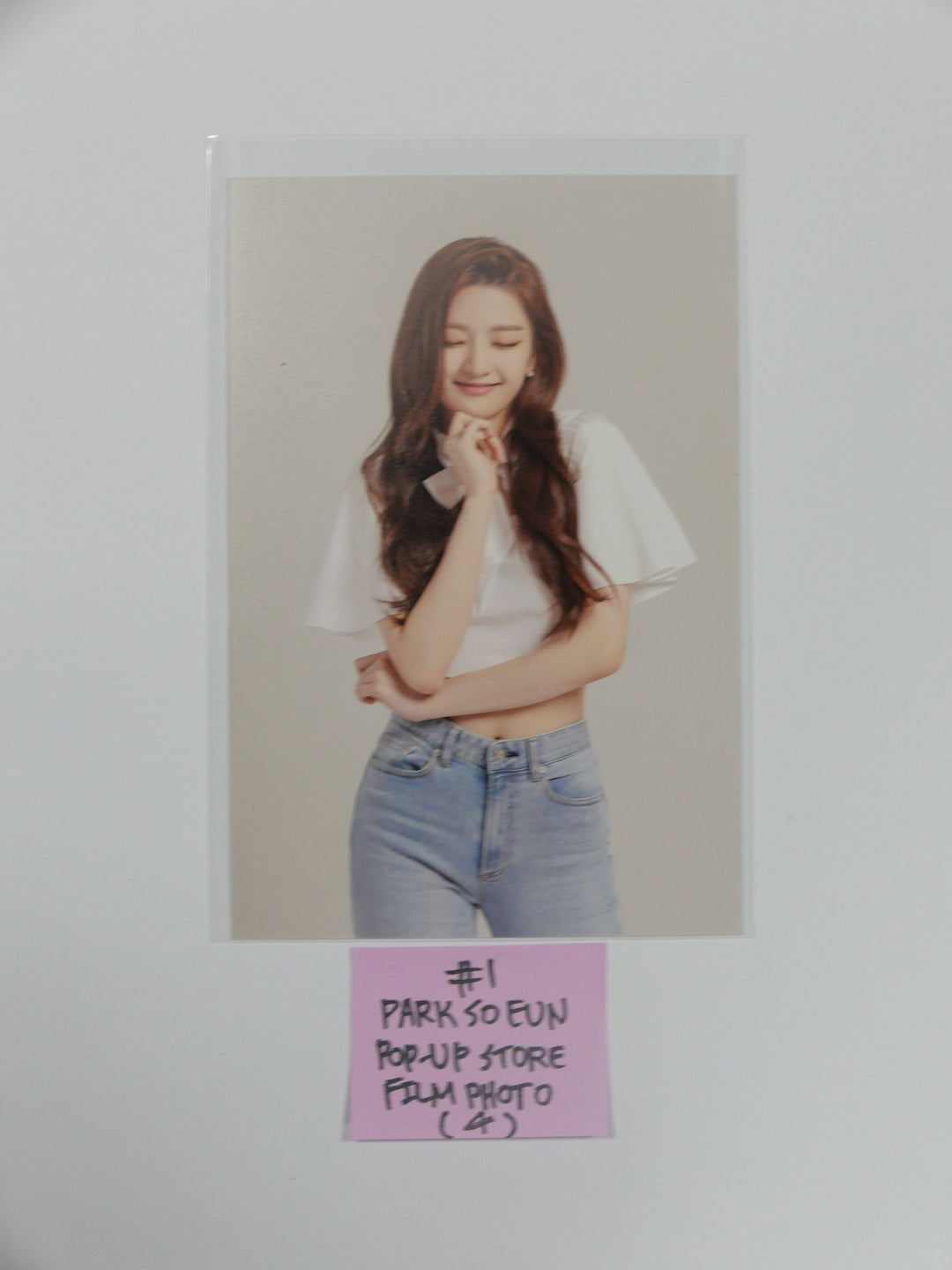 Weeekly - Happy Birthday Weeekly! POP-UP Store Film Photocard (Ji Han, So Eun & Jae Hee)