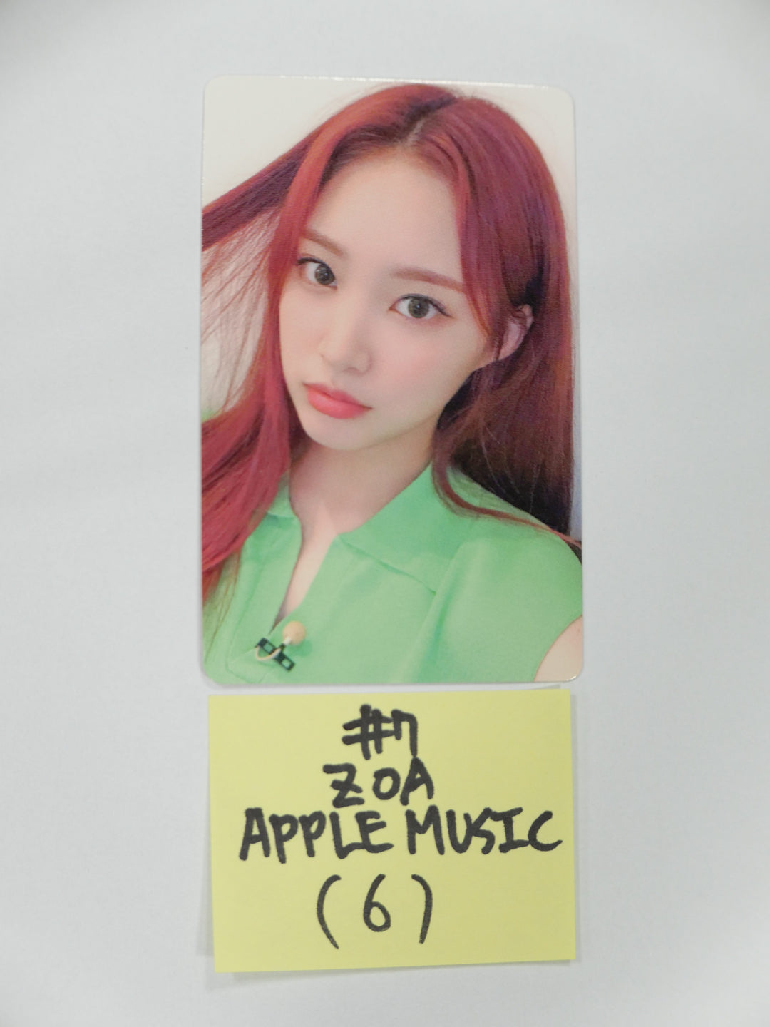Weeekly - Play Game: Holiday - Applemusic Fan Sign Event Photocard