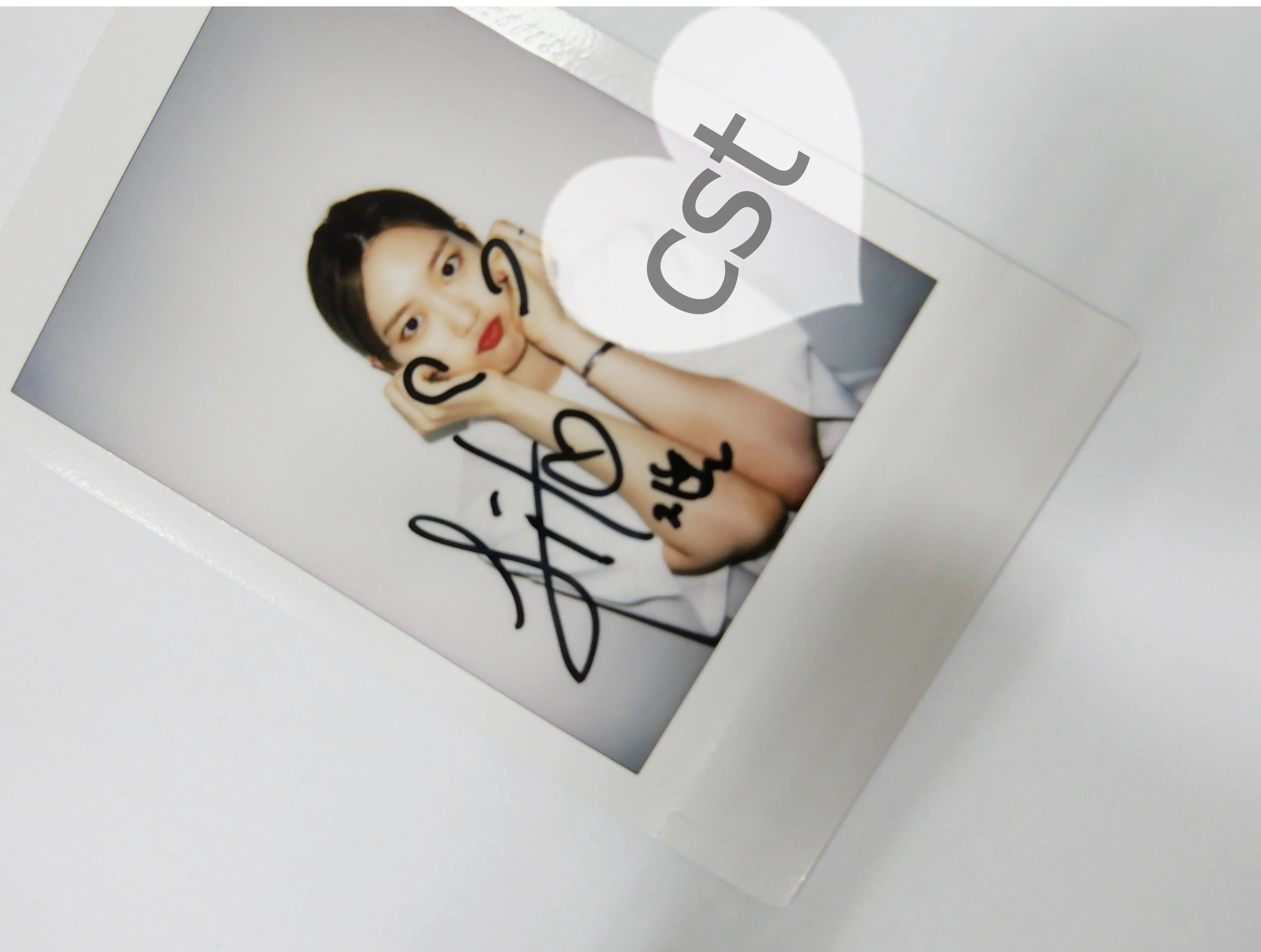 Jiho (of Oh My Girl) - Sudden Attack Event Hand Autographed(Signed