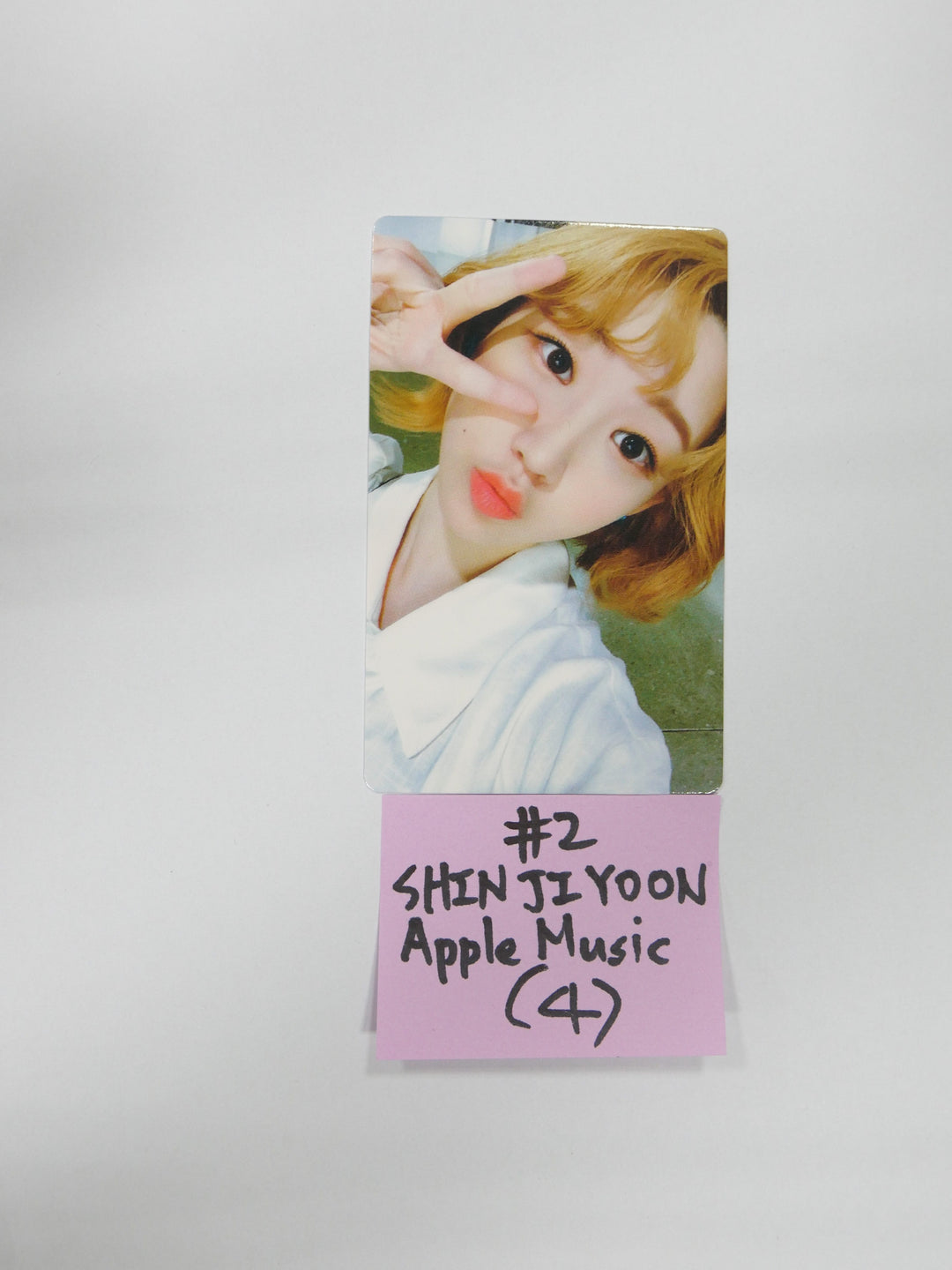 Weeekly "Play Game: Holiday" - Applemusic Fan Sign Event Photocard Round 2