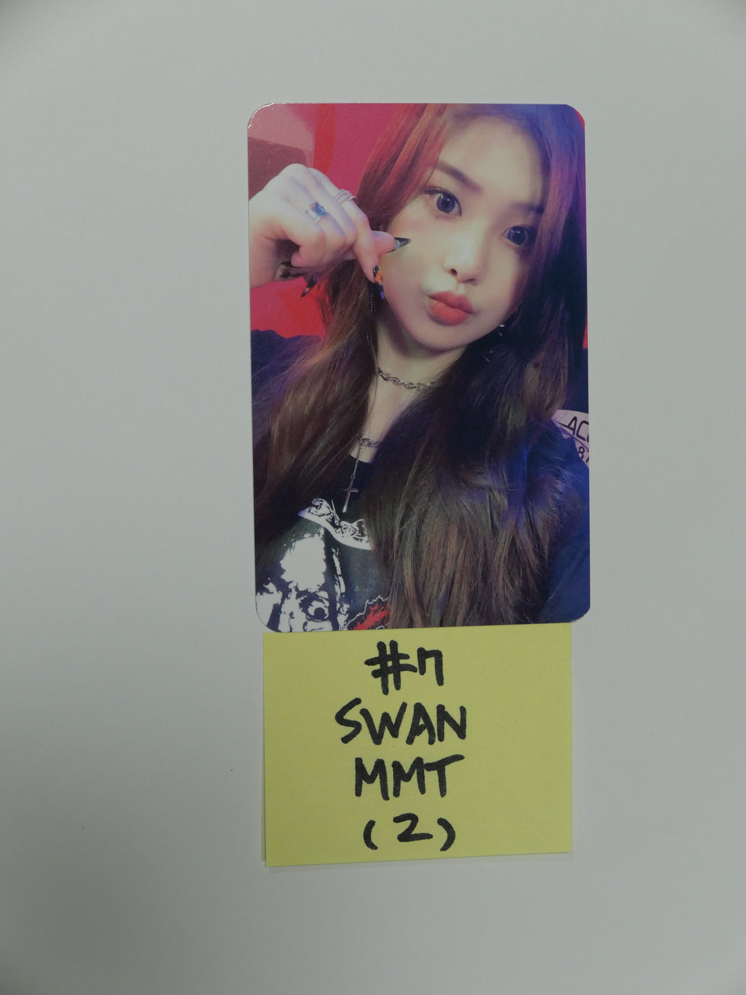 Purple Kiss "Hide & Seek" - MMT Fansign Event Photocard