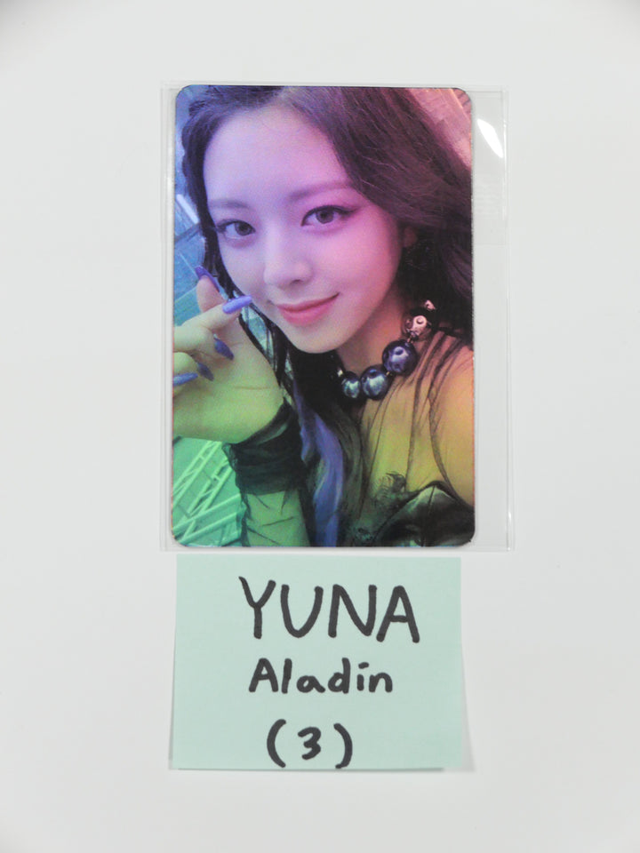 ITZY 'CRAZY IN LOVE' - Aladin Pre-Order Benefit Hologram Photocard [Updated - 9/27]