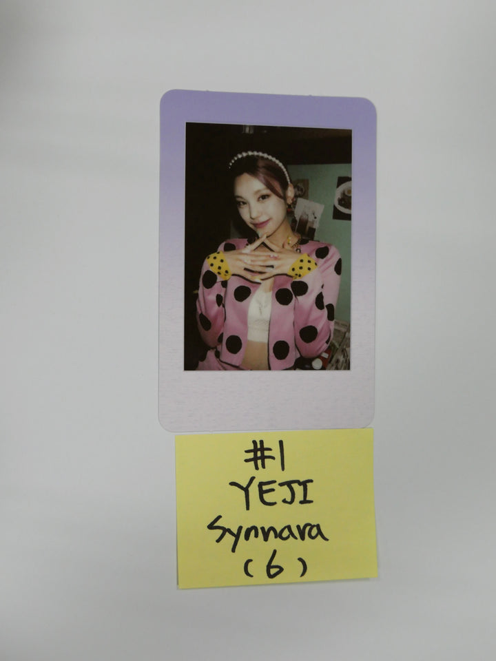 ITZY 'CRAZY IN LOVE' - Synnara Pre-Order Benefit Photocard