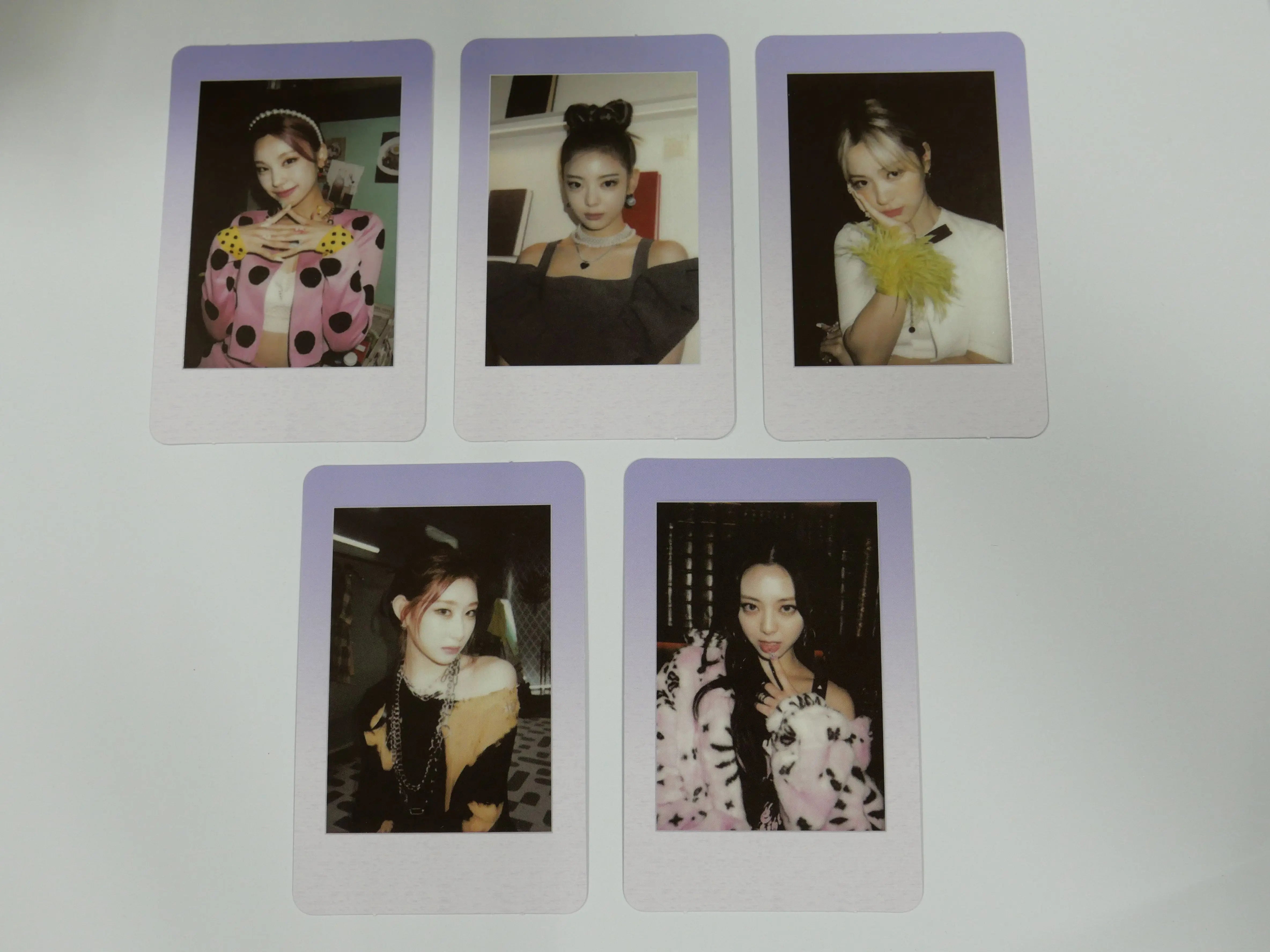 ITZY 'CRAZY IN LOVE' - Synnara Pre-Order Benefit Photocard