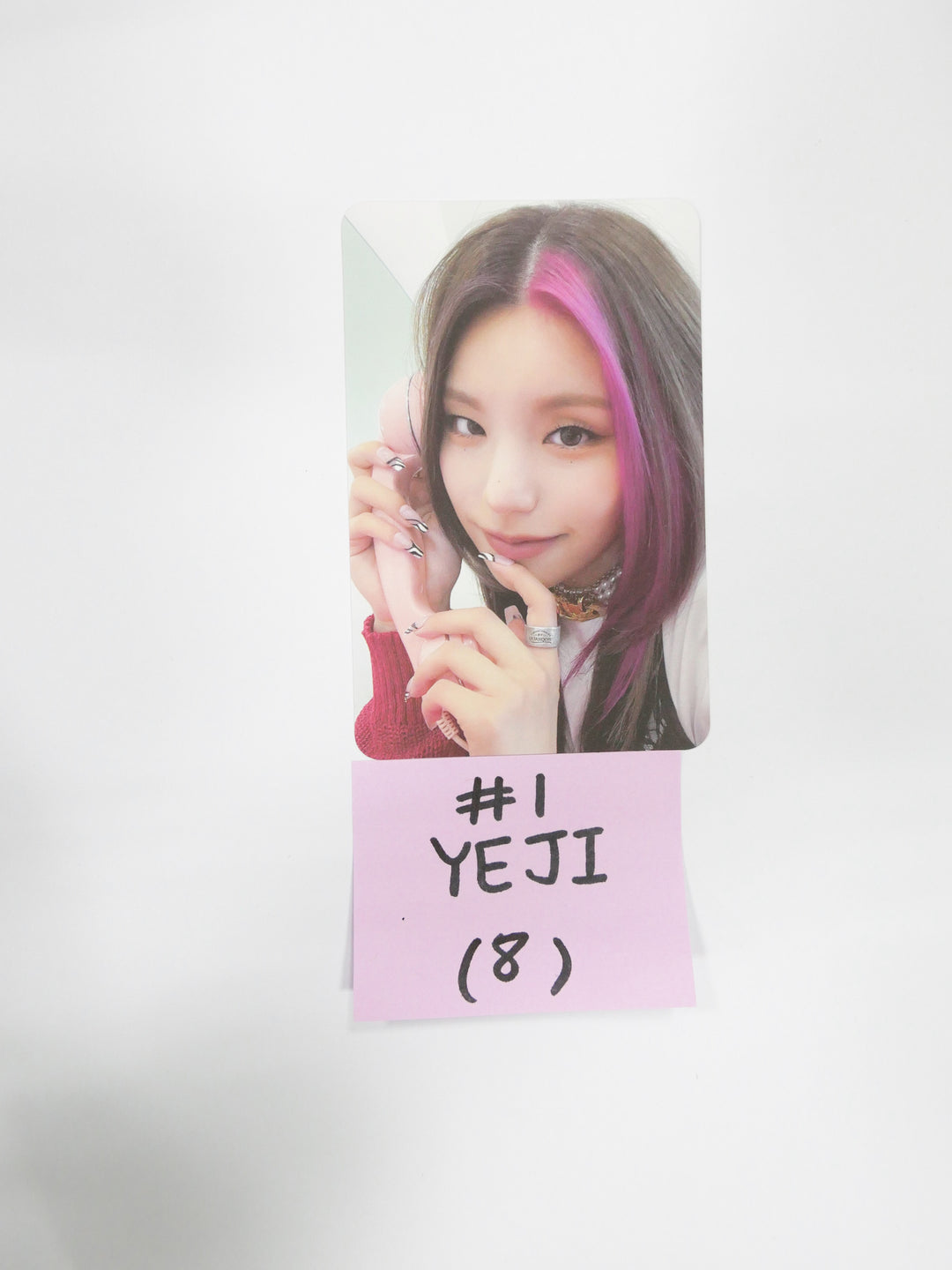 ITZY 'CRAZY IN LOVE' - Official Photocard [Yeji, Lia, RJ Updated 11/19]