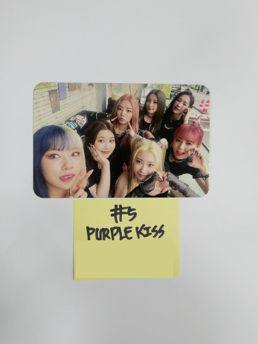 Purple Kiss 'Hide &amp; Seek' - 친필 사인(사인) 폴라로이드, 아크릴 스탠드 (팬사인회 위너)