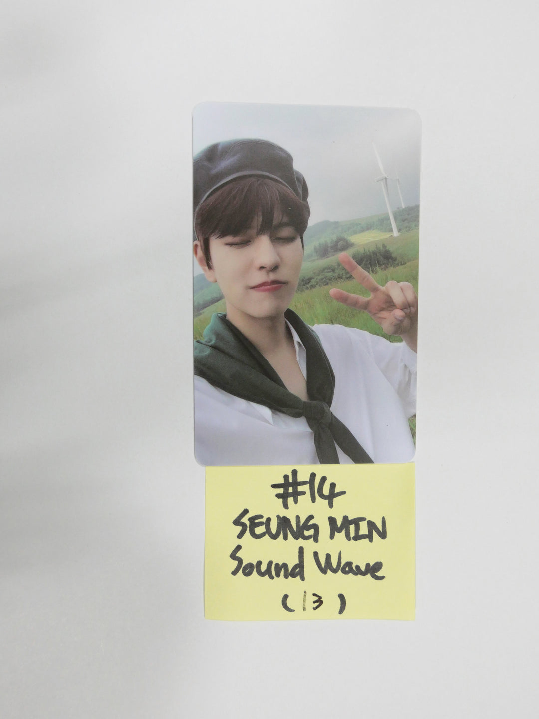 Stray Kids 'No Easy' - Soundwave Luckydraw Plastic Photocard + Bonus Message Card Round 1 (Must Read)