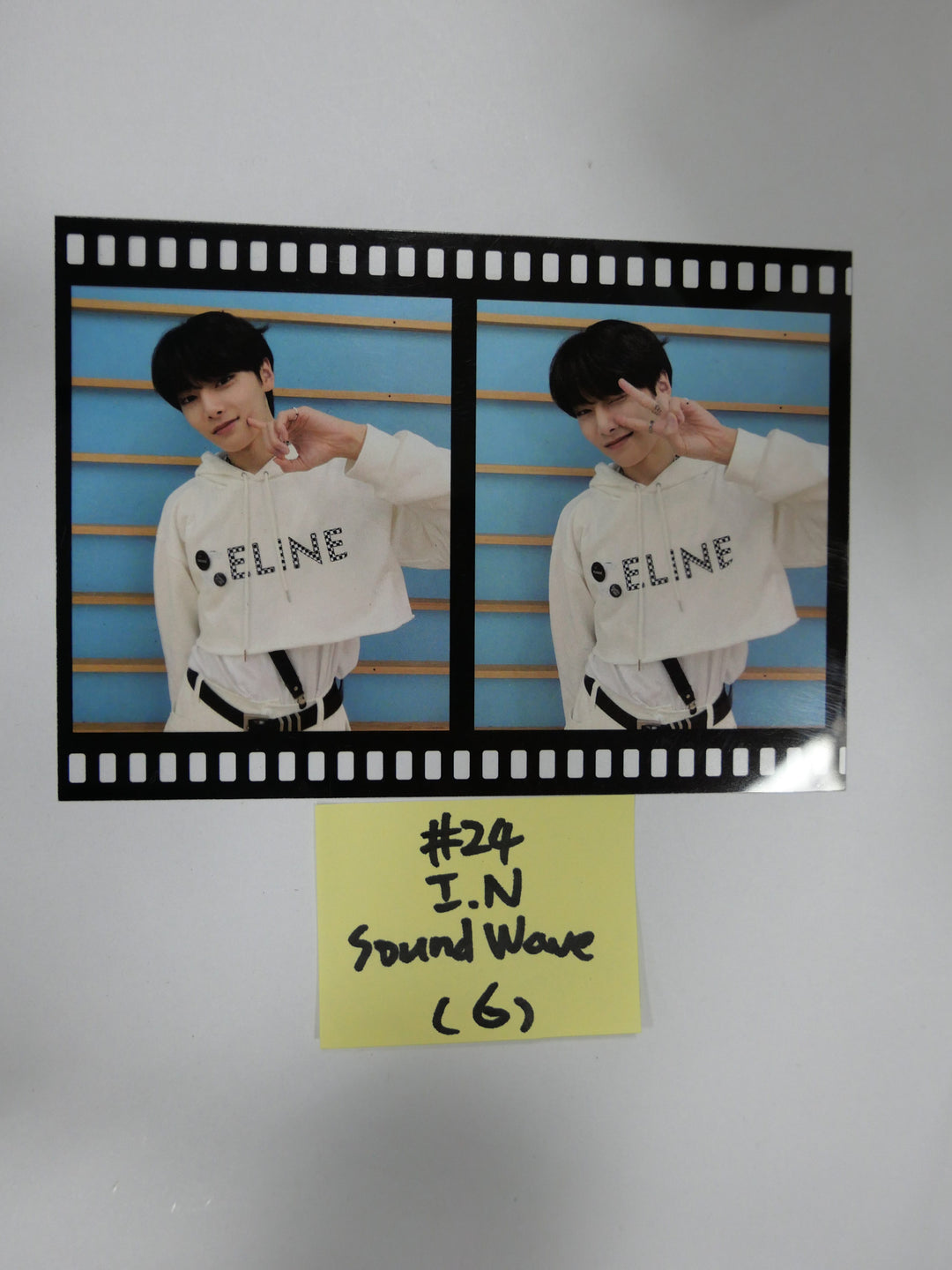 Stray Kids 'No Easy' - Soundwave Luckydraw Plastic Photocard, Film Photo Round 2