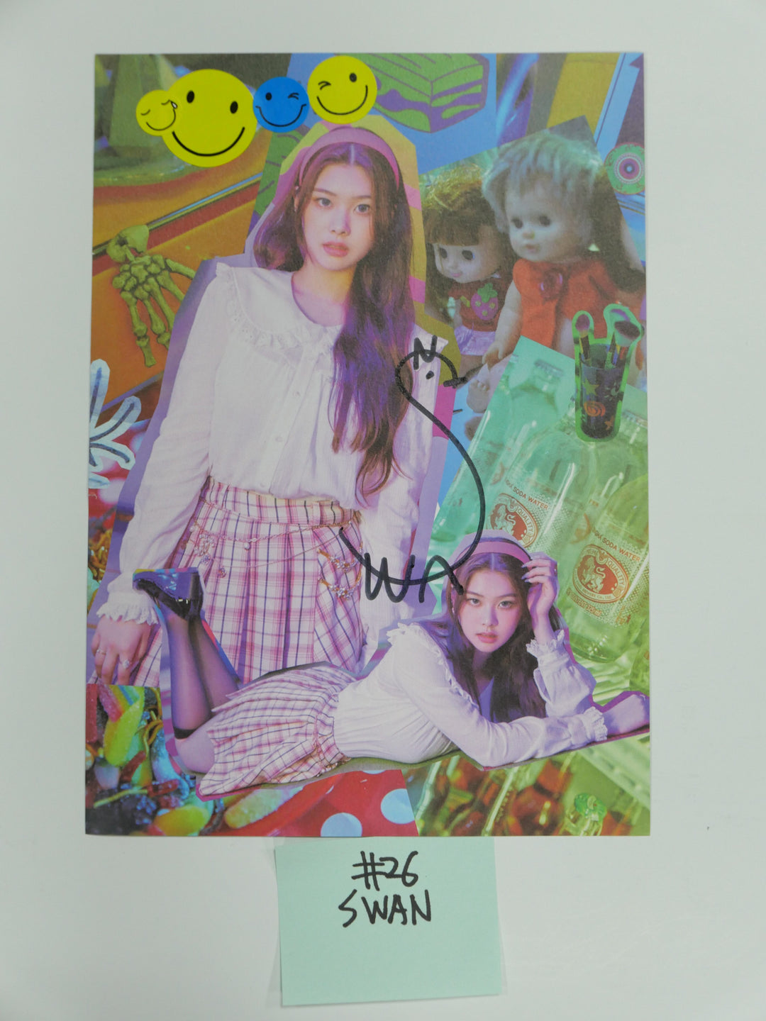 Purple Kiss 'HIDE & SEEK', 'INTO VIOLET' - A Cut Page From Fansign Event Albums