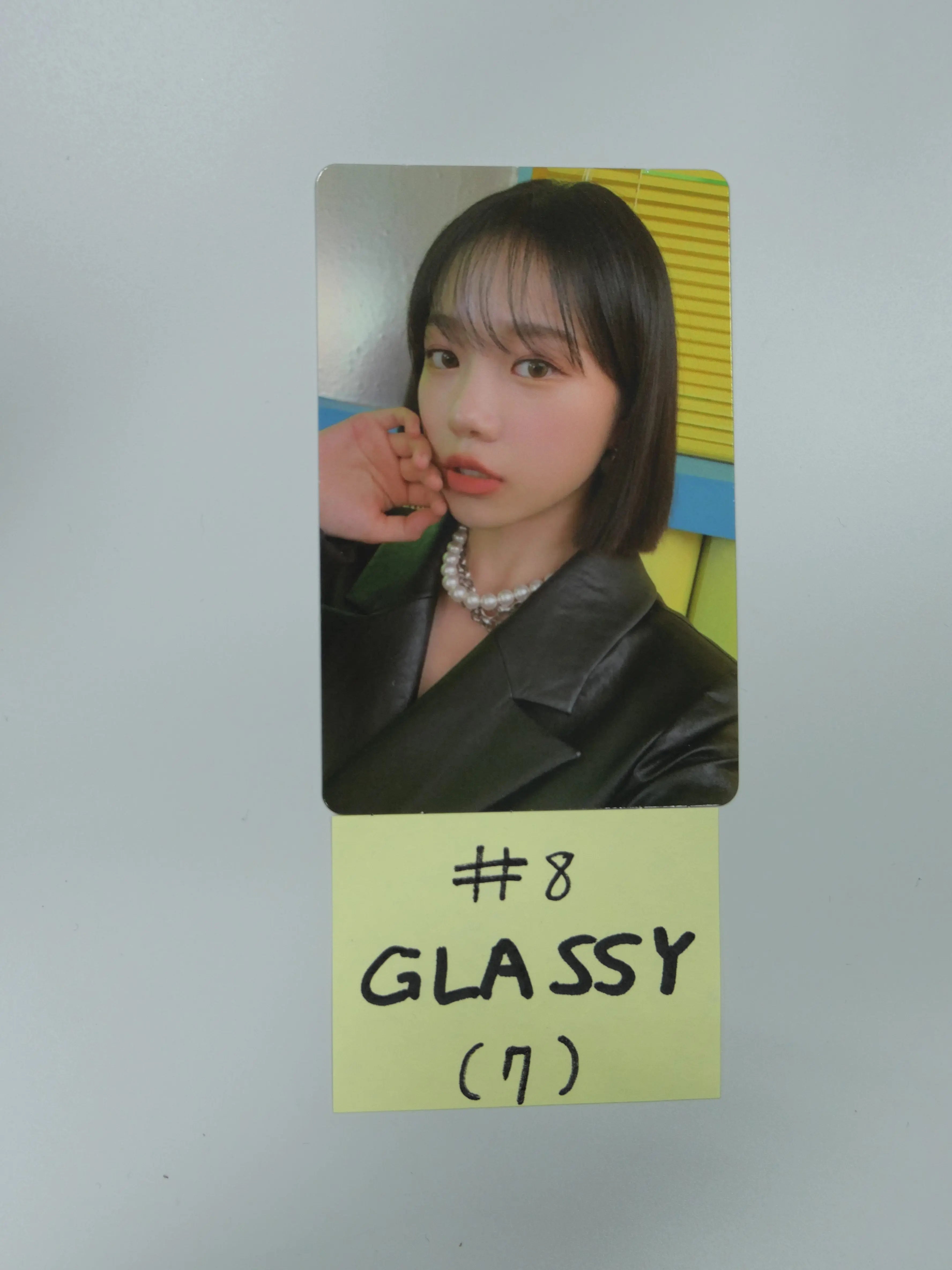 JO YURI (Of IZONE) 'GLASSY' 1st single - Official Photocard JO YURI (Of IZONE) 'GLASSY' 1st single - Official Photocard