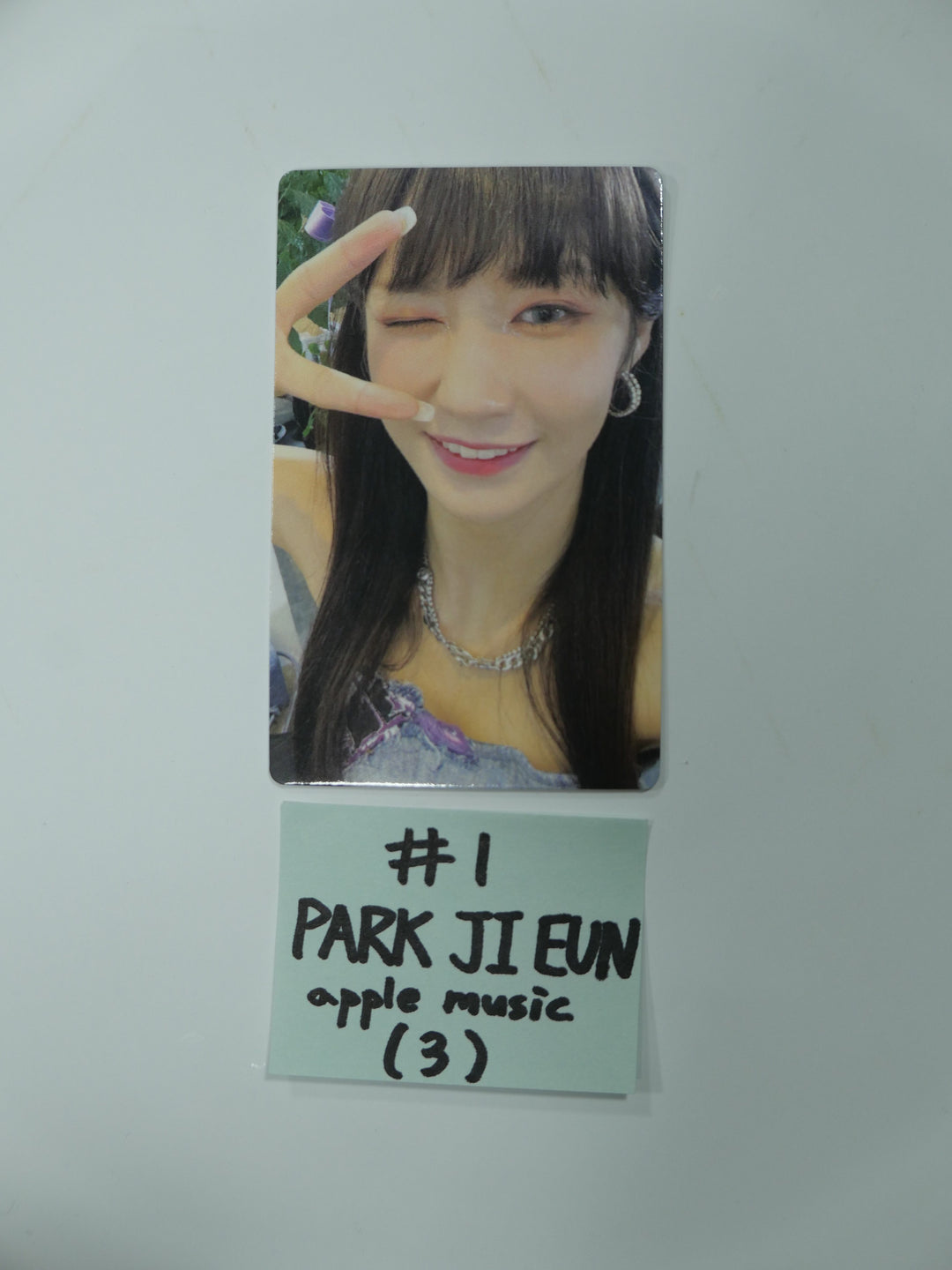 Purple Kiss 'Hide & Seek' - Applemusic Fansign Event Photocard