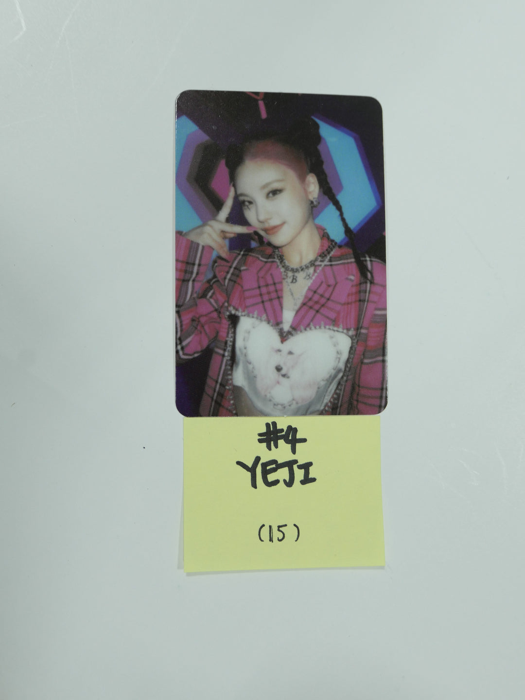 ITZY 'CRAZY IN LOVE' - Special Edition [JEWELCASE Ver.] Photocard