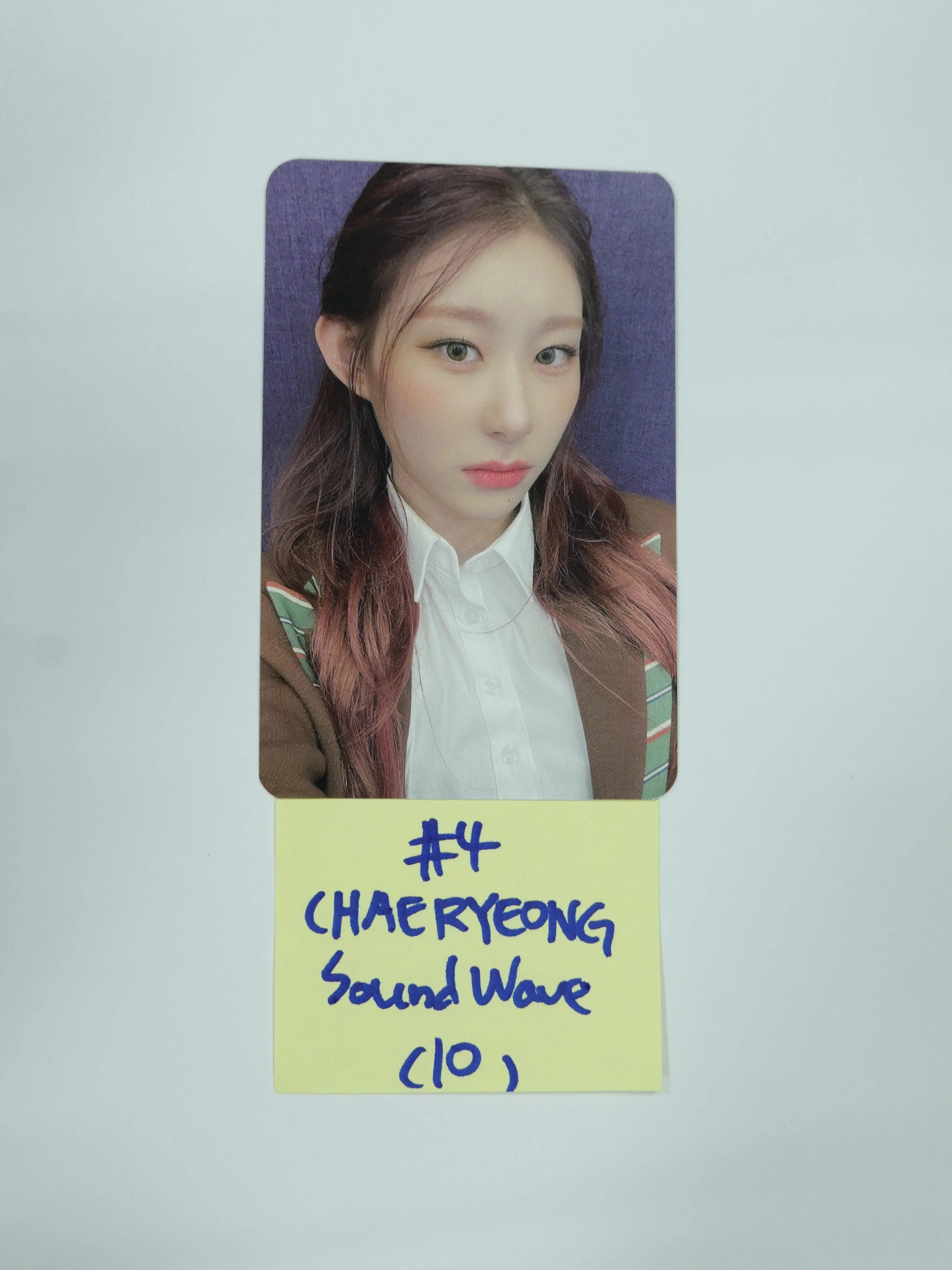 ITZY 'CRAZY IN LOVE' Soundwave Fansign Event Photocard & 4