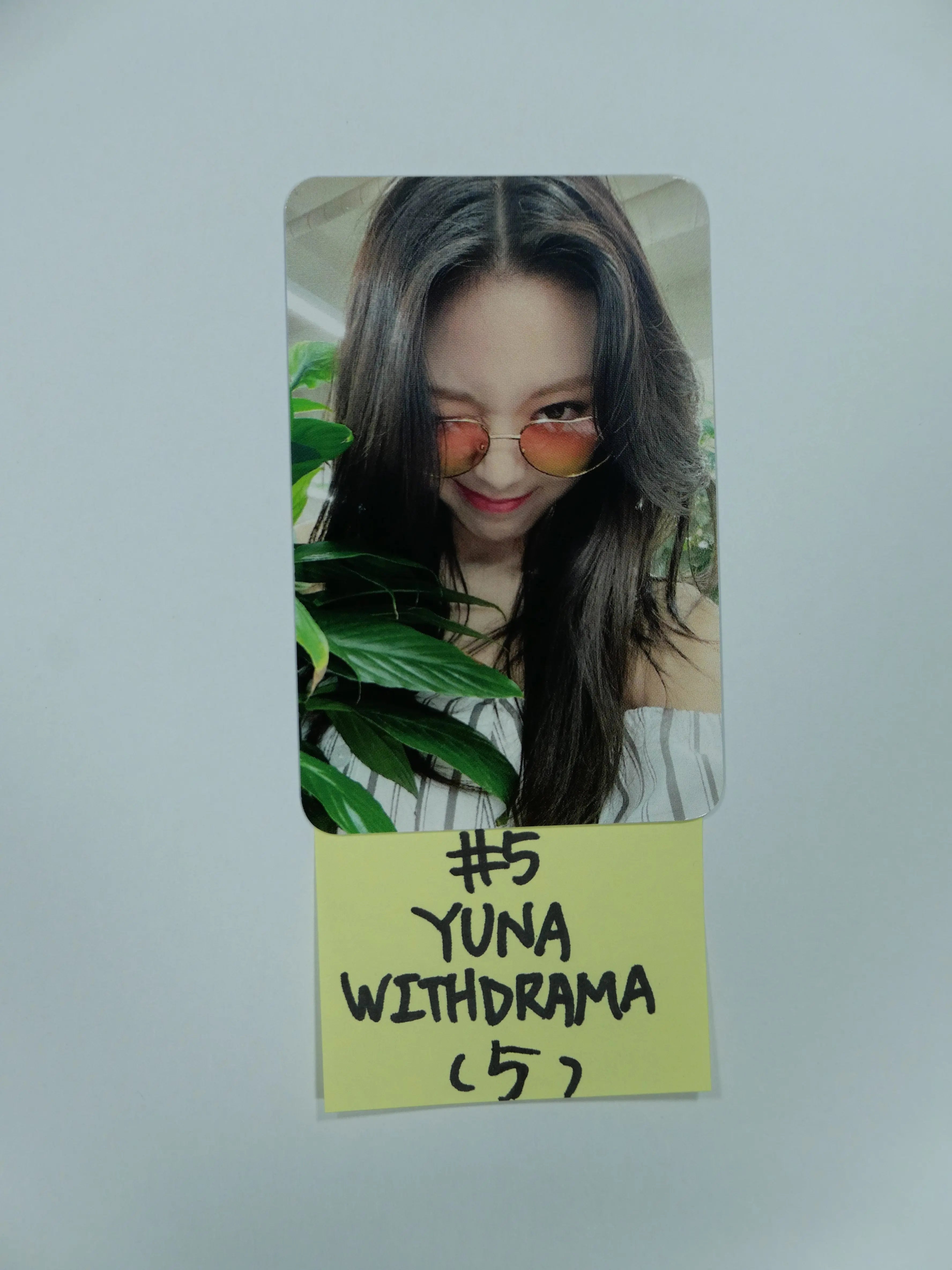 ITZY 'CRAZY IN LOVE' - Withdrama Fansign Event Photocard