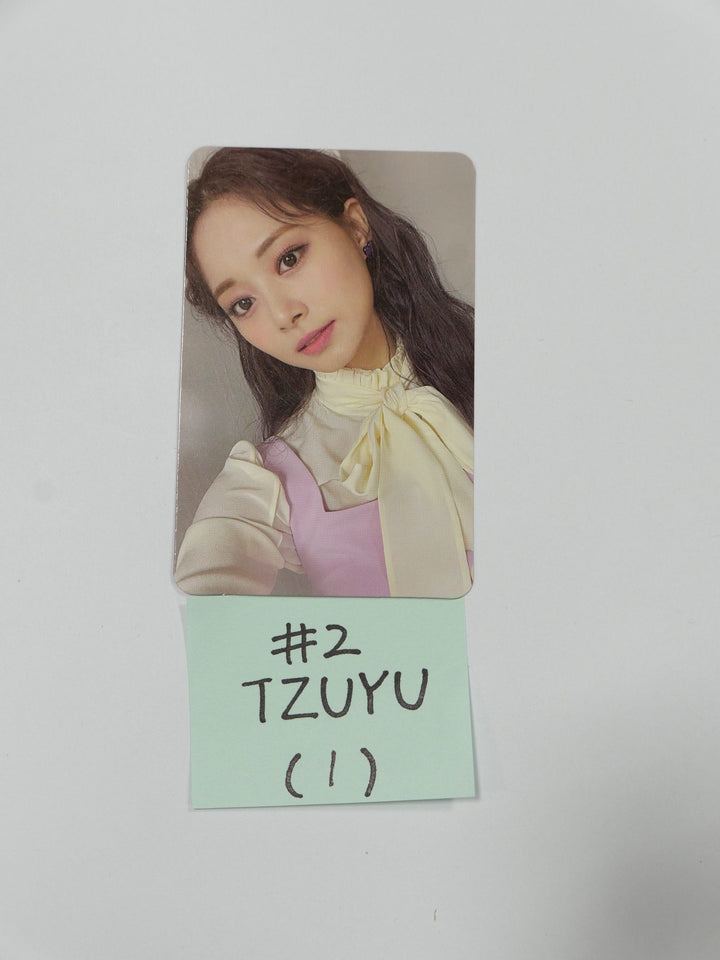 TWICE 'Formula of Love: O+T=<3' - Official Photocard [Tzuyu, Chaeyoung, Nayeon]