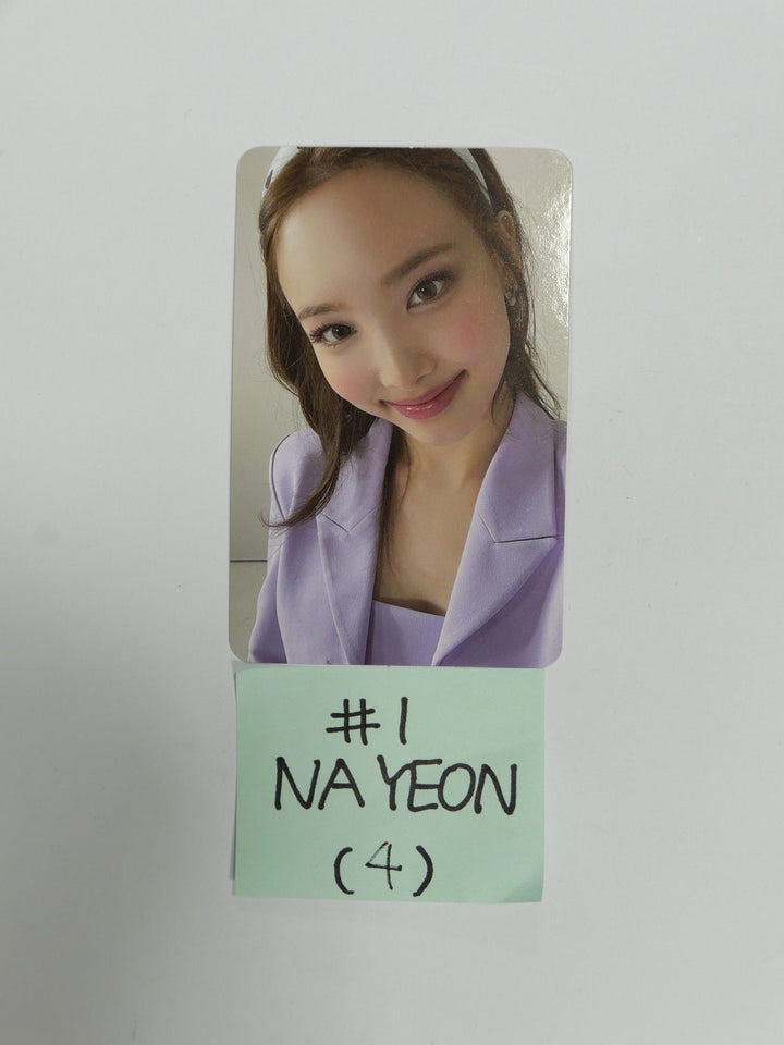 TWICE 'Formula of Love: O+T=<3' - Official Photocard [Tzuyu, Chaeyoung, Nayeon]