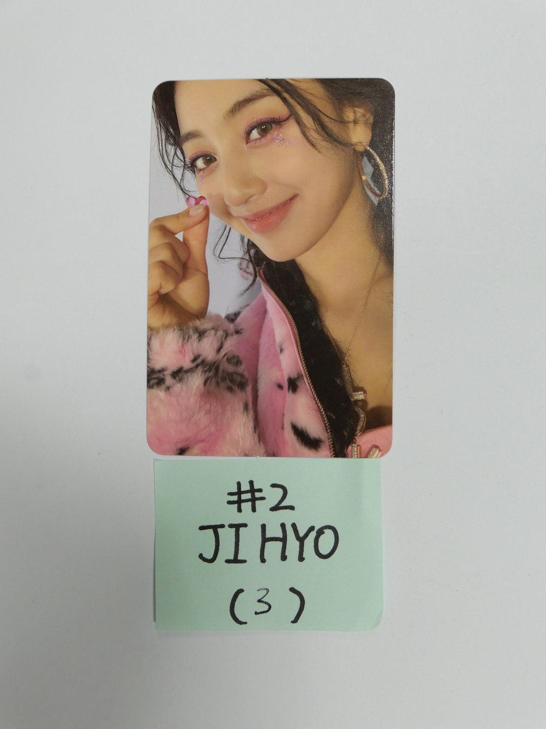 TWICE 'Formula of Love: O+T=<3' - Official Photocard [Dahyun, Jeong yeon, Jihyo, Twice]