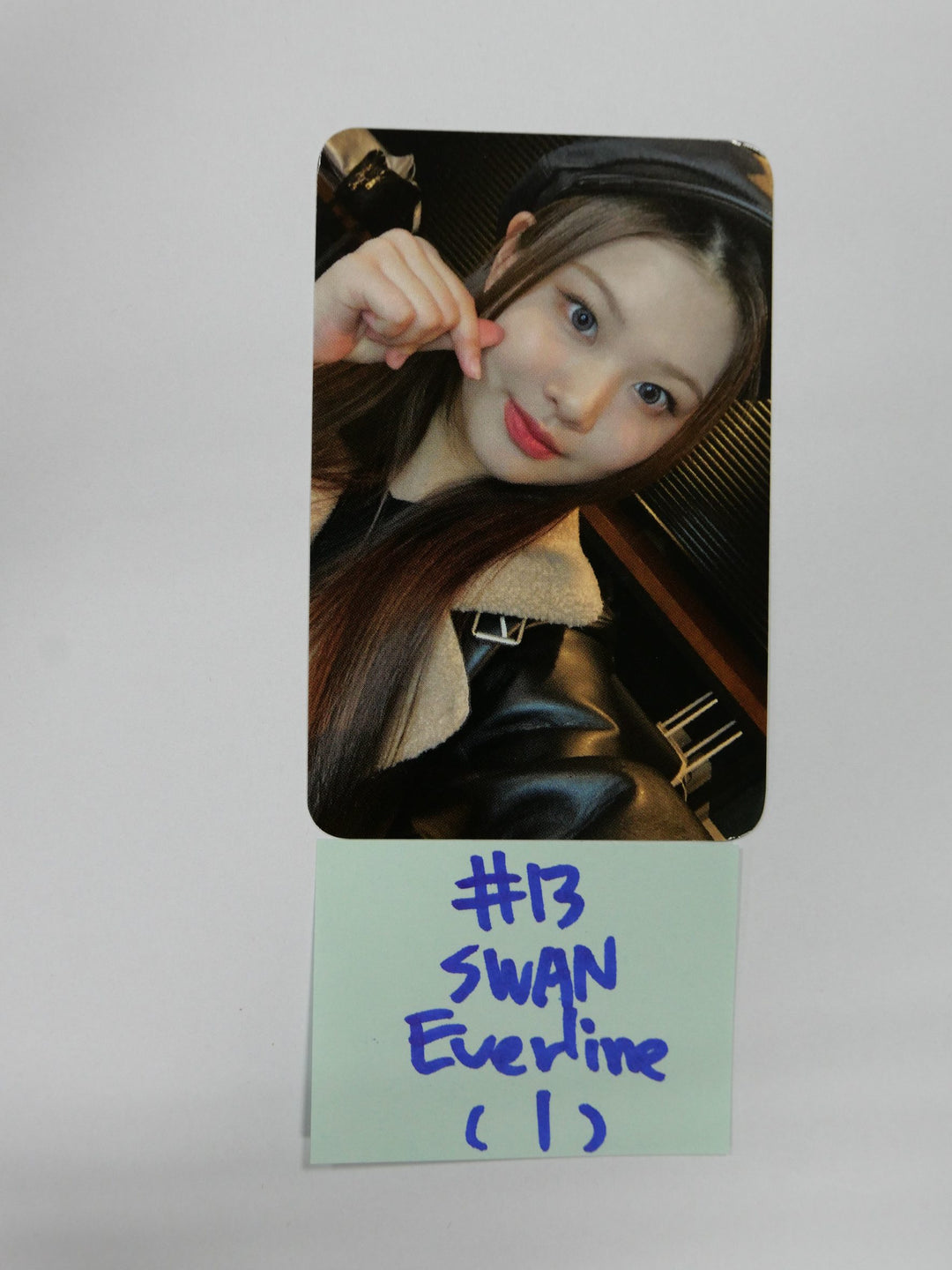 Purple Kiss 'Hide & Seek' - Everline Fansign Event Photocard round2