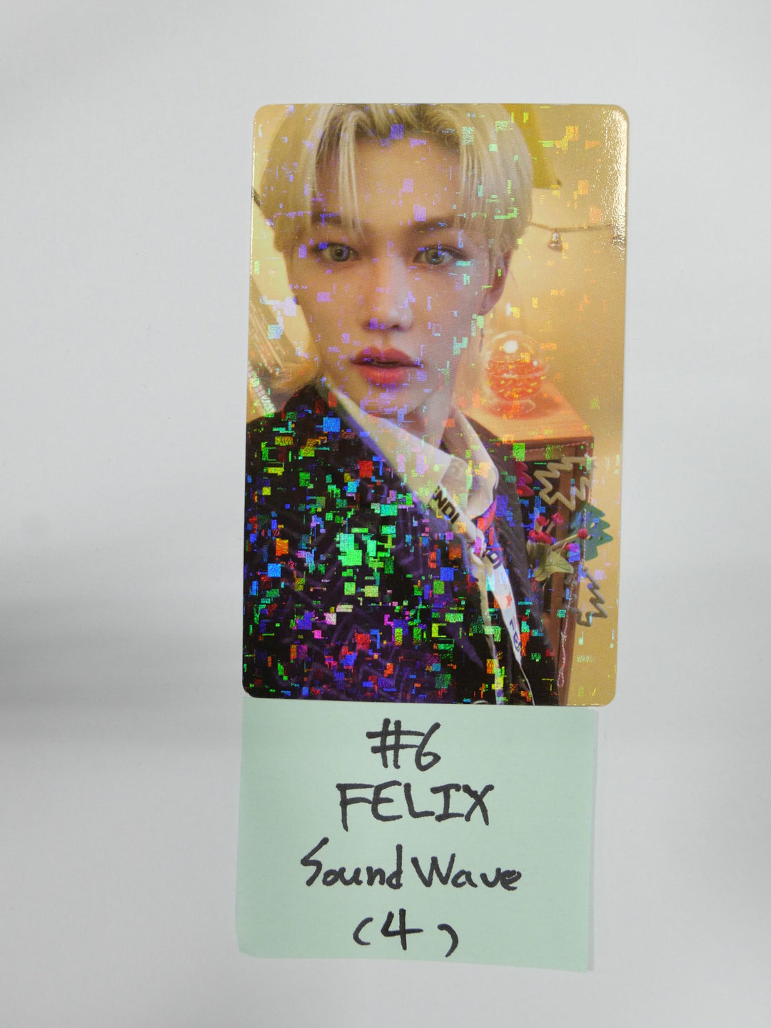 Stray Kids 'Christmas EveL' Holiday Special Single - Soundwave Pre-Order Benefit Hologram Photocard [Updated 12/03]