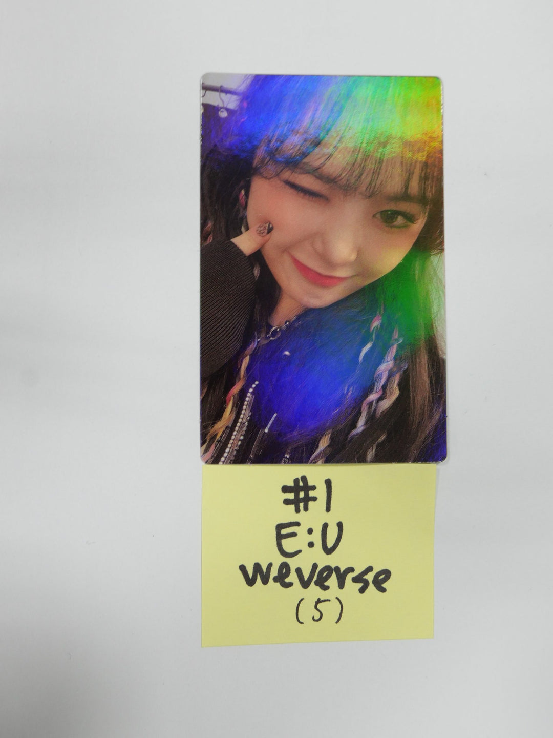 Everglow 'Return of The Girl' - Weverse Shop Pre-Order Benefit Hologram Photocard