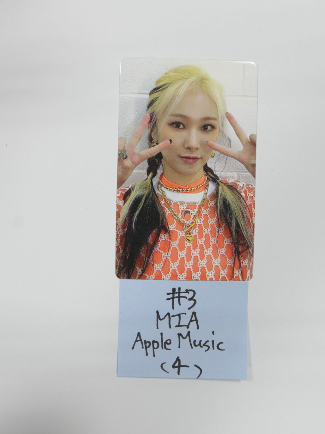 Everglow 'Return of The Girl' - Apple Music Fansign Event Photocard
