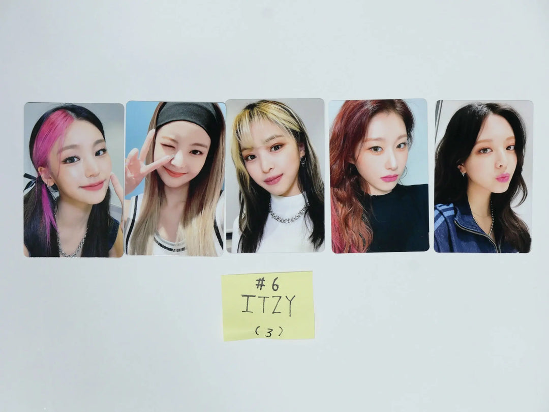 Itzy – No Bad Days DECEMBER <Let IT Snow> - Pre-order Benefit Polaroid Photocard & Official Photocard