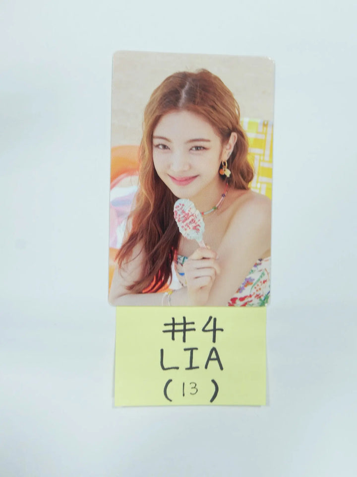 ITZY 'Best Friends Forever' - 2022 Season's Greetings Trading Card (1) - HALLYUSUPERSTORE