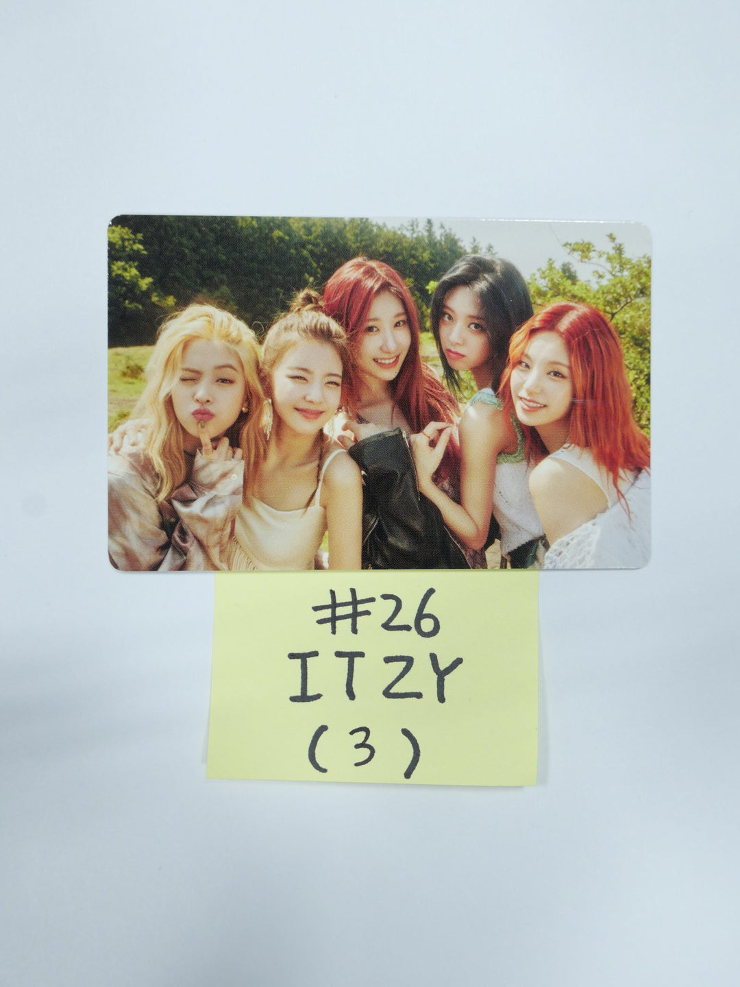 ITZY 'Best Friends Forever' - 2022 Season's Greetings Trading Card (2)