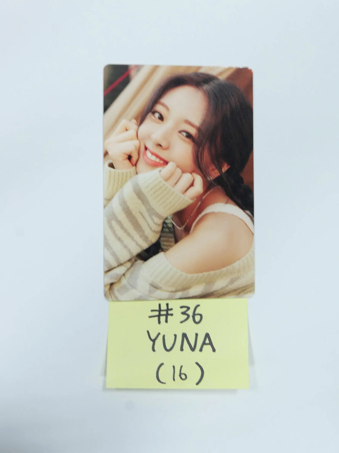 ITZY 'Best Friends Forever' - 2022 Season's Greetings Trading Card (2) - HALLYUSUPERSTORE