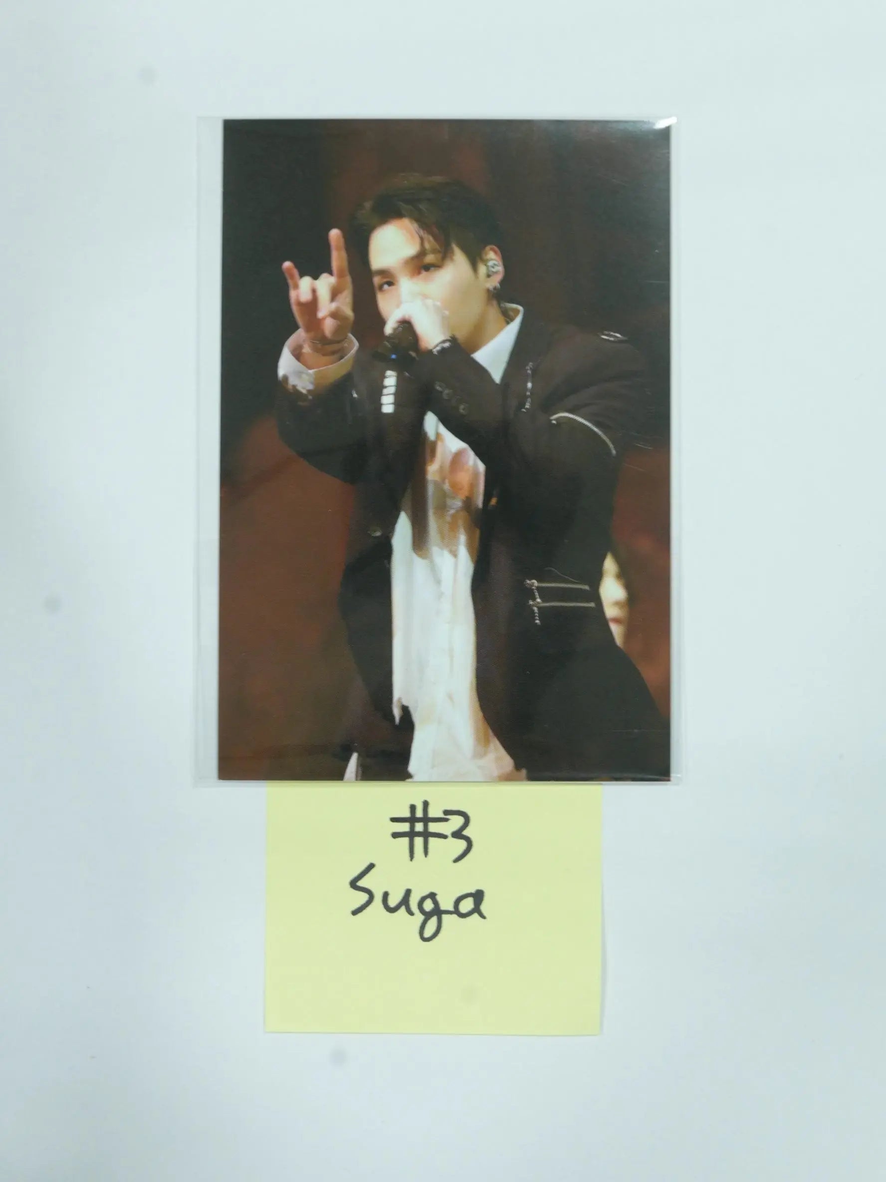 HYBE INSIGHT 入場特典　BTS  SUGA 【おまけ付き】 Hybe Insight Merch Unboxing | BTS 방탄소년단 Mic Badge Suga