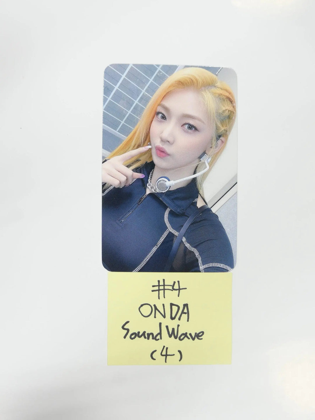 Everglow 'Return of The Girl' - Soundwave Fansign Event Photocard