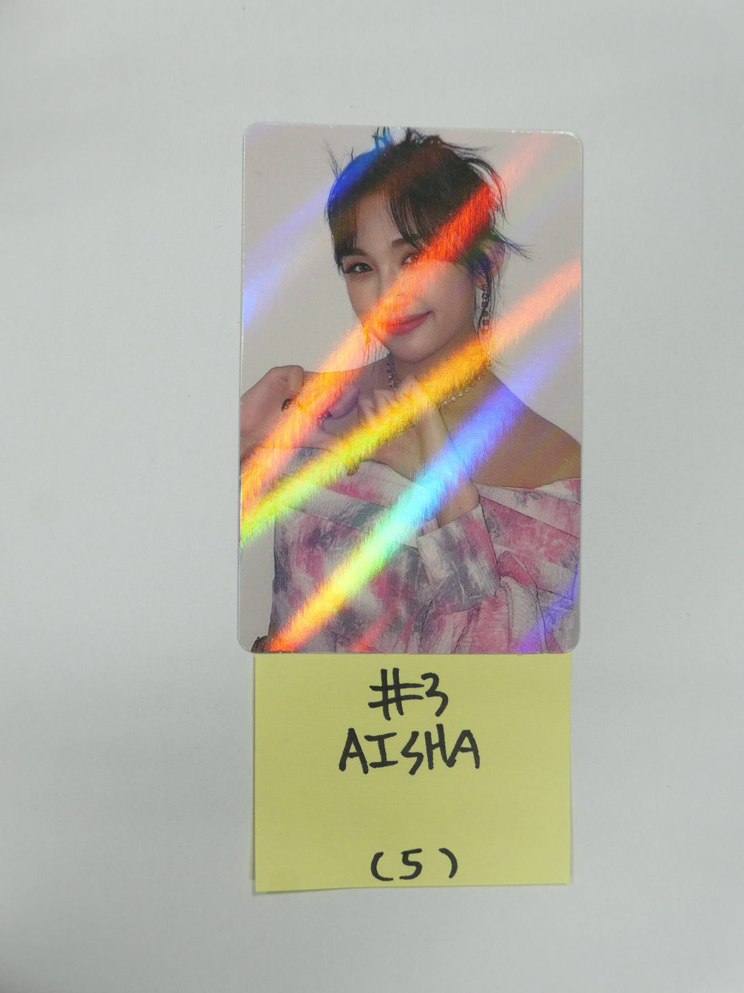 Everglow 'Return of The Girl' - Official Photocard [YI REN, AISHA, ONDA]