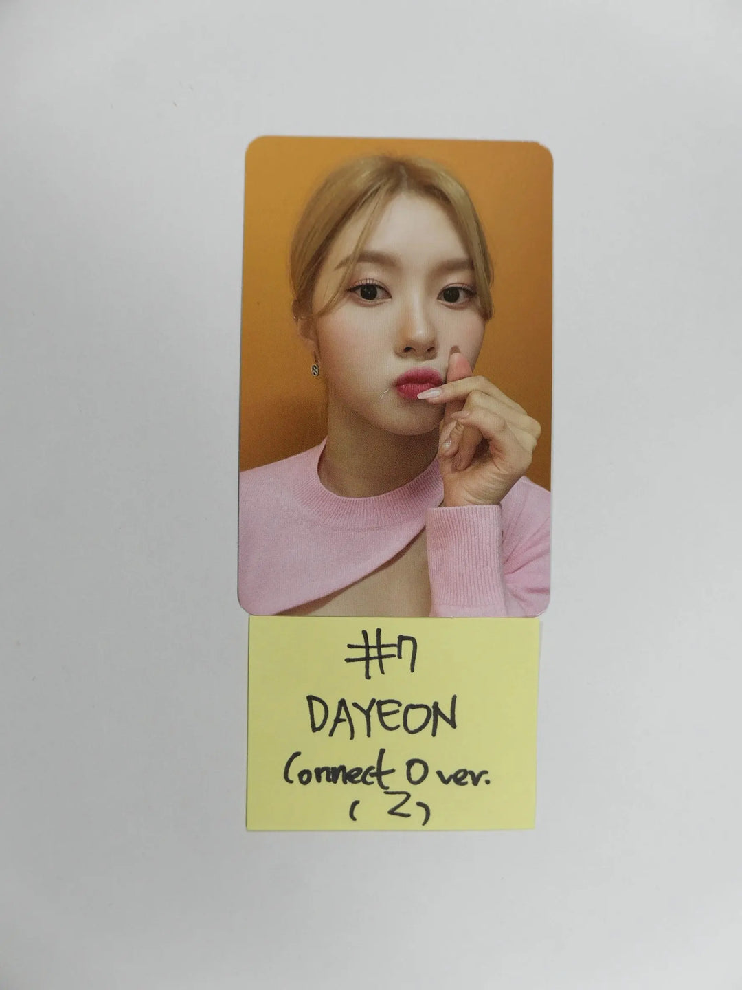 Kep1er "FIRST IMPACT" 1st - Official Photocard (Connect O Ver.) [Updated 1/10] - HALLYUSUPERSTORE