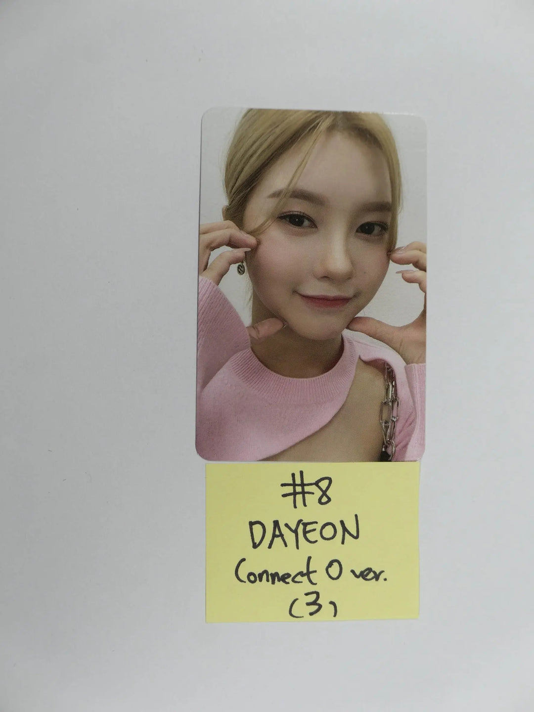 Kep1er "FIRST IMPACT" 1st - Official Photocard (Connect O Ver.) [Updated 1/10] - HALLYUSUPERSTORE