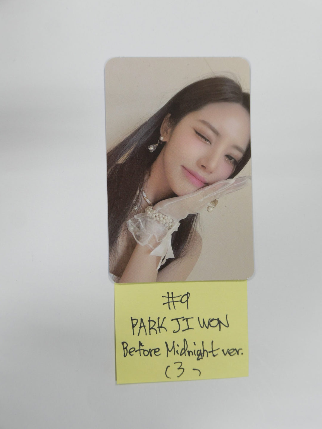 Fromis_9 "Midnight Guest" - Official Photocard [Before Midnight Ver]