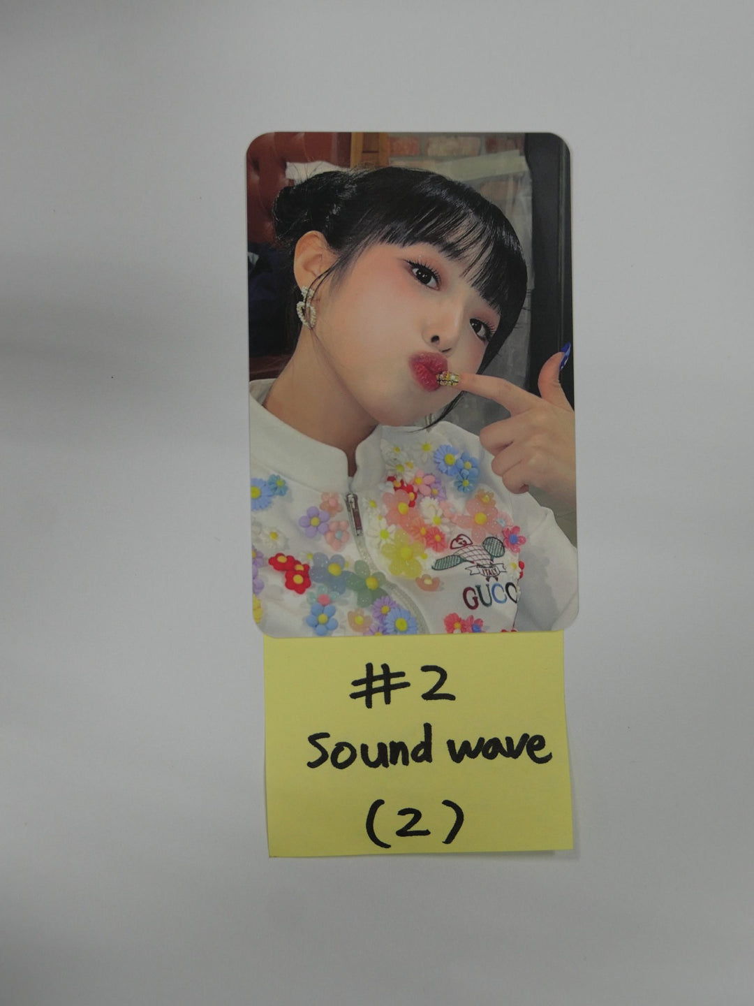 YENA "ˣ‿ˣ (SMiLEY)" - Soundwave Pre-Order Benefit Photocard