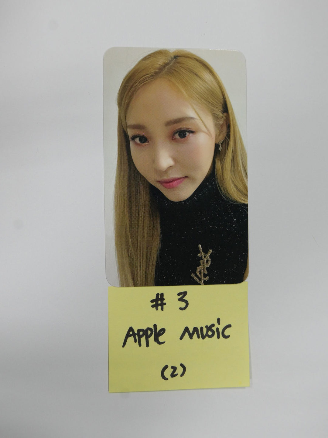 Moon Byul (Of Mamamoo) "6equence" - Apple Music Pre-Order Benefit Photocard