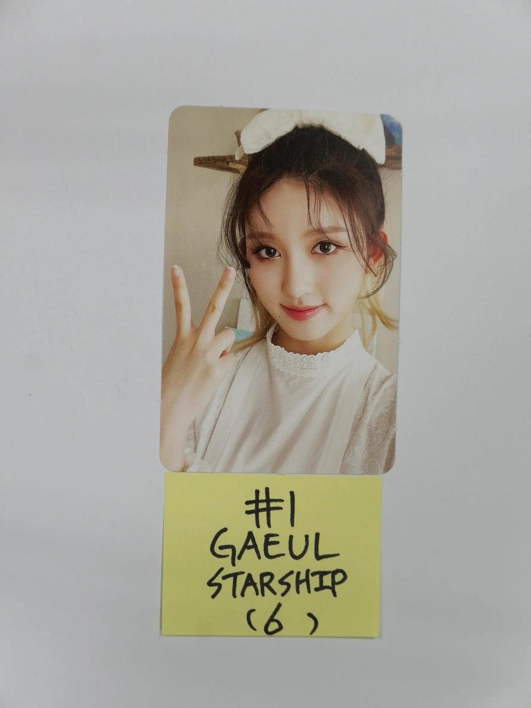 IVE 'ELEVEN' 1st Single - Season's Greeting Starship Square Pre-Order Benefit Photocard