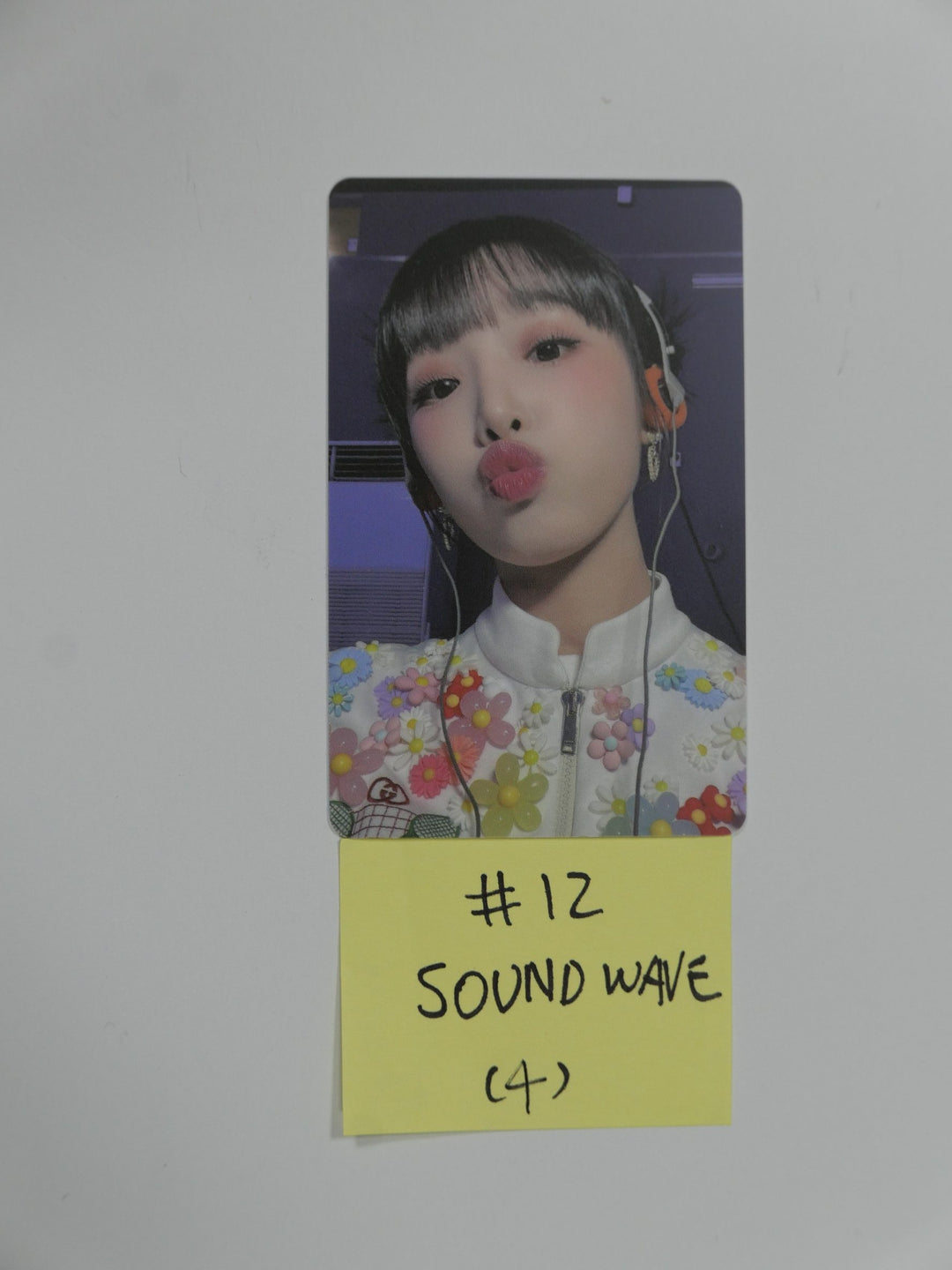 YENA "ˣ‿ˣ (SMiLEY)" - Soundwave Luckydraw Plastic PVC Photocard
