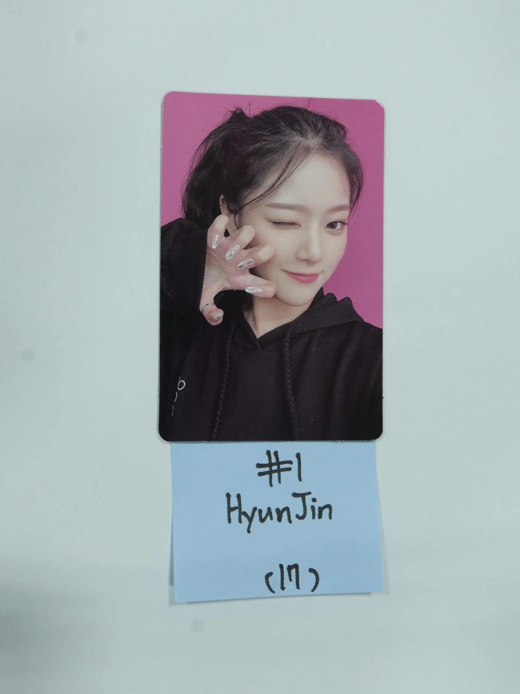 LOONA loonaverse concert オリビアへ　サイン　トレカ Loona Concert Loonaverse From Trading Photo Card | eBay