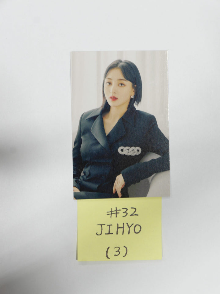 TWICE '2022 4th World Tour III' - Official Trading Card (2)